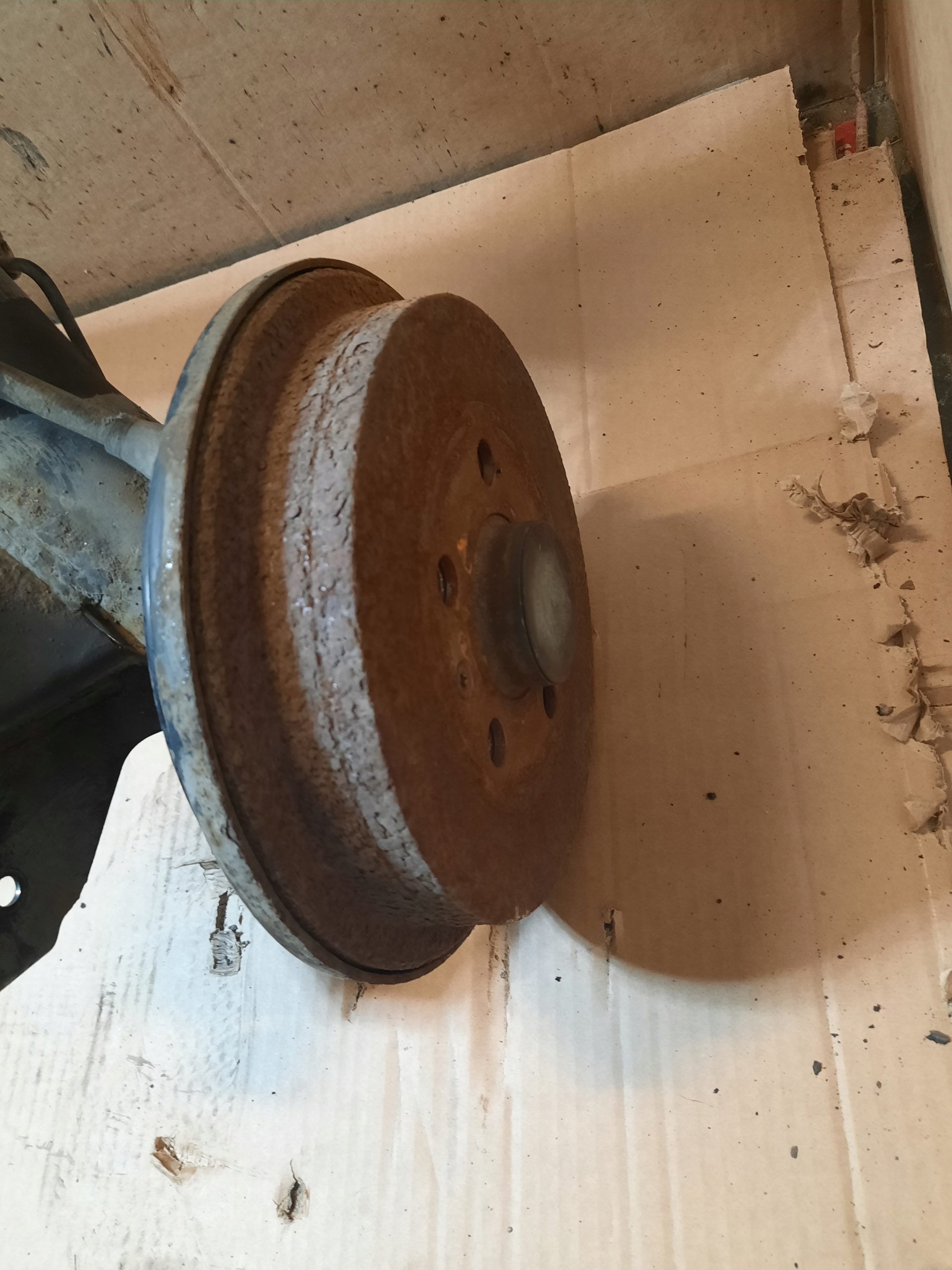 sider axis rear part SKODA FABIA II 1,6 TDI 2014R