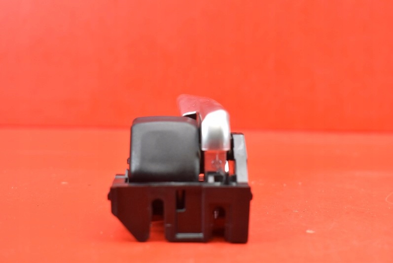 handle inner left front 69274-02190 TOYOTA COROLLA E21 19-21