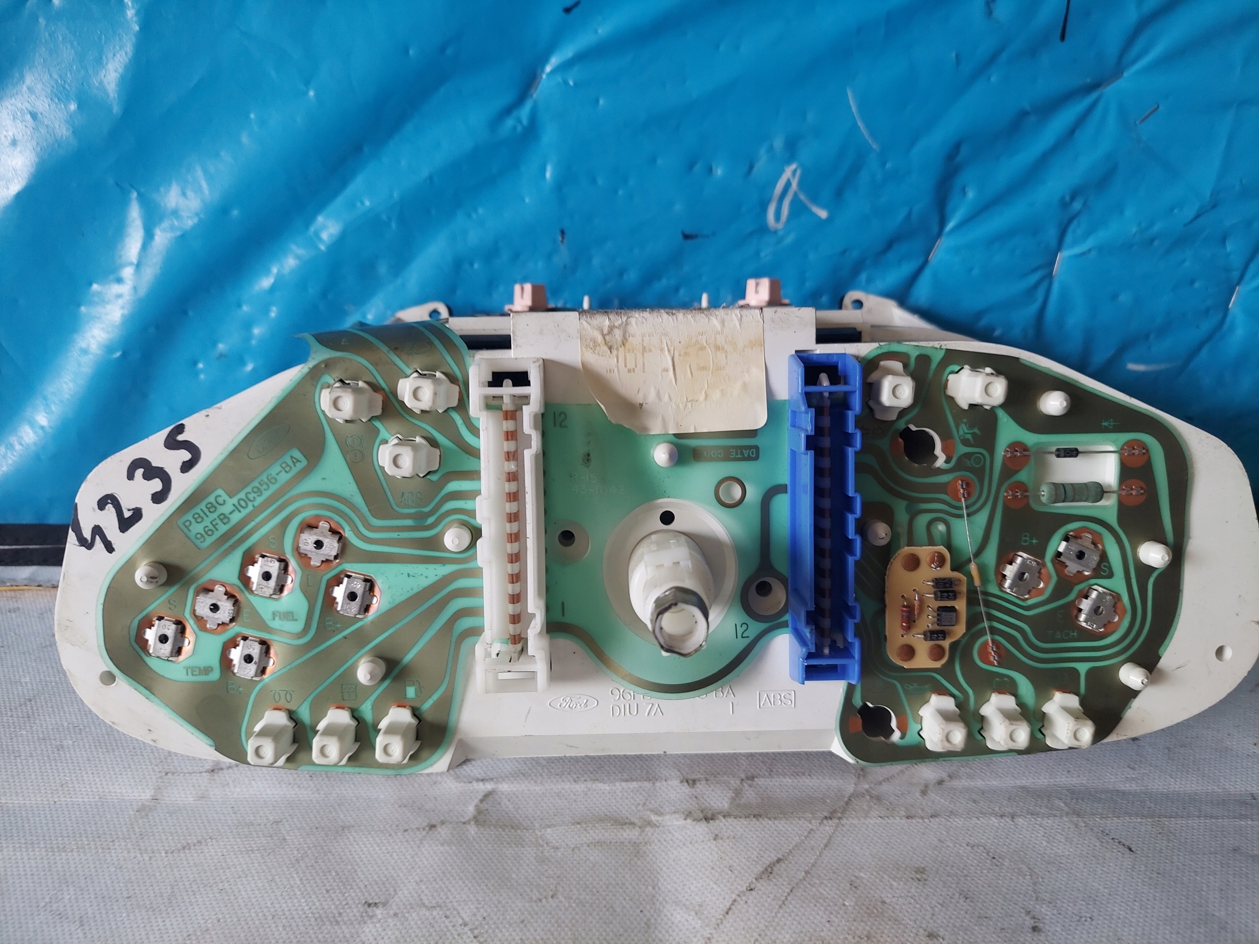 dials clock FIESTA MK V 1.25 B 96FBED