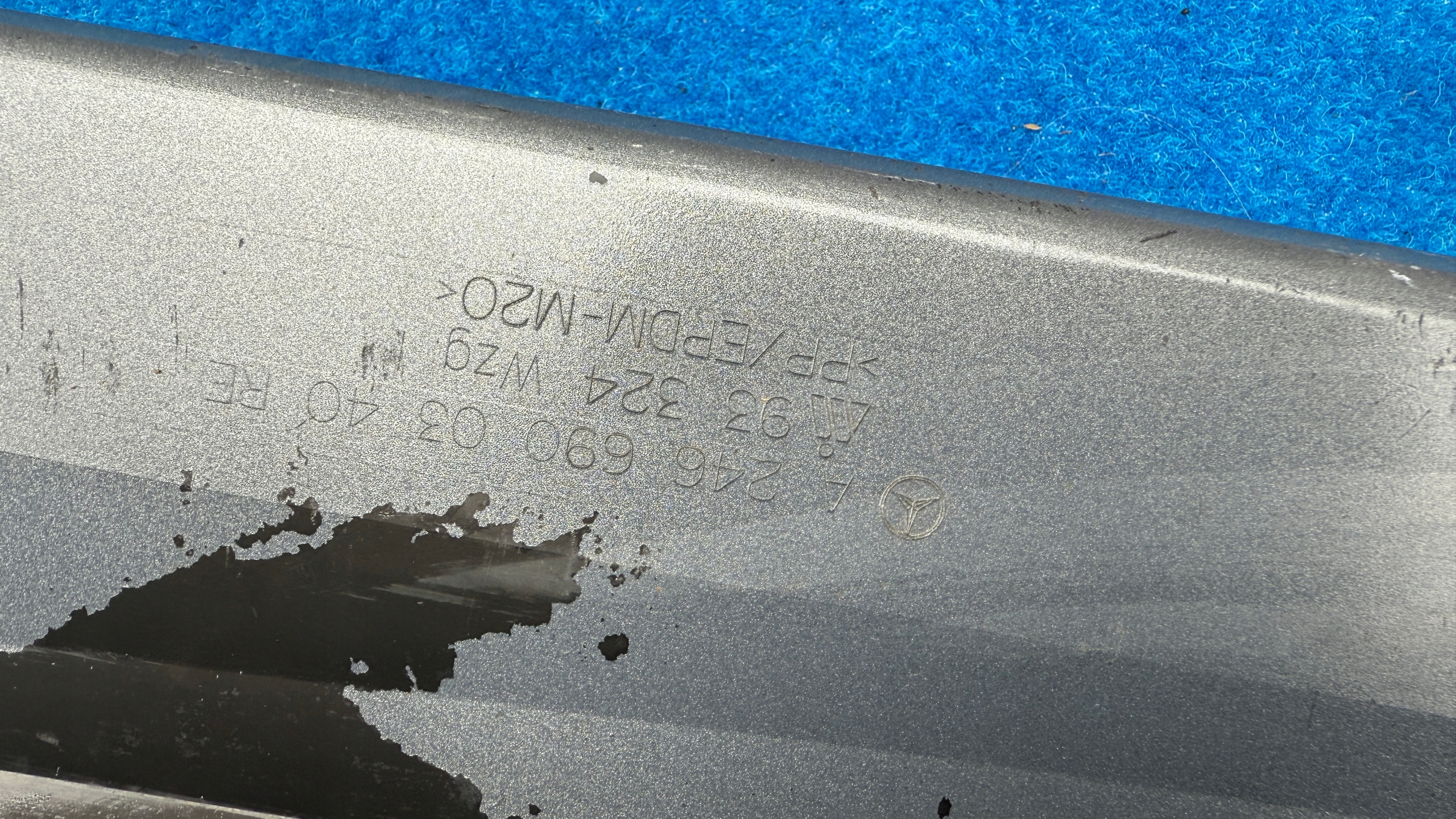 MERCEDES B-KLASA W246 right moulding threshold threshold A2466900340 H390