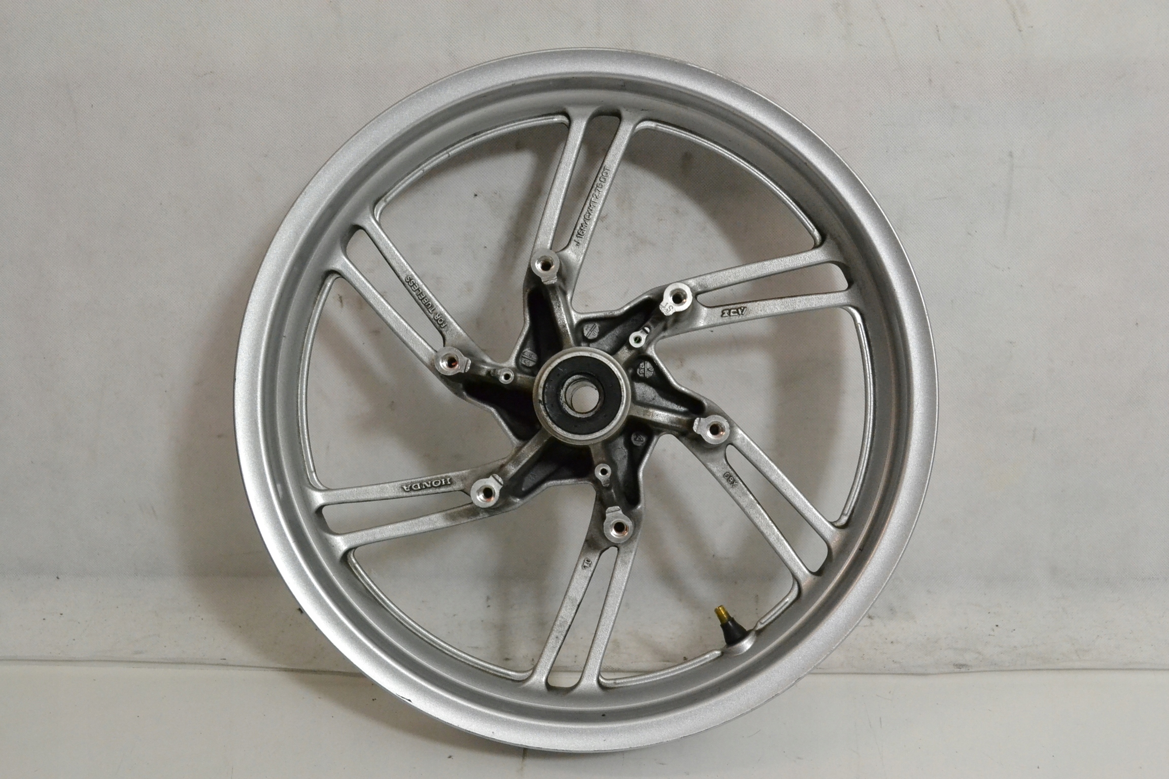 Обод переднего колеса Honda SH 300 16-19'