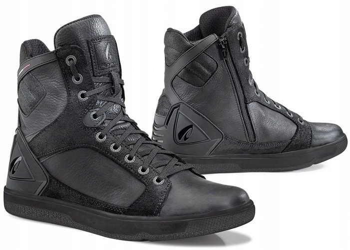 

Krótkie skórzane męskie buty Forma Hyper 43