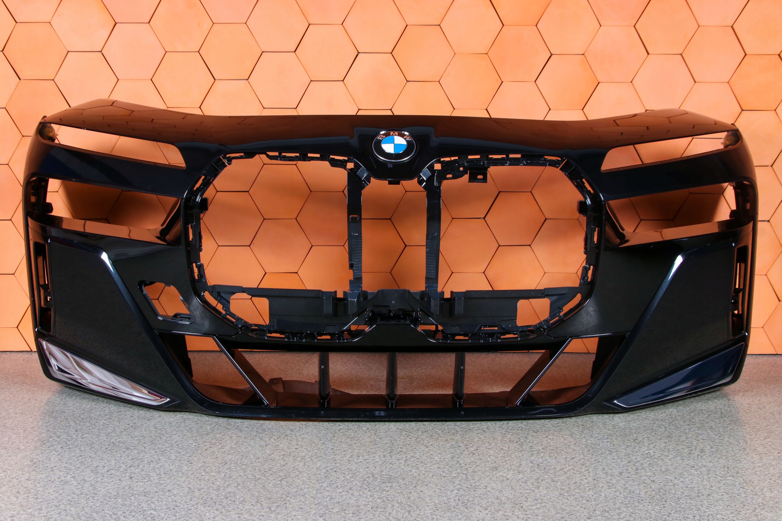 BMW 7 G70 i7 m-packet bumper front front 475