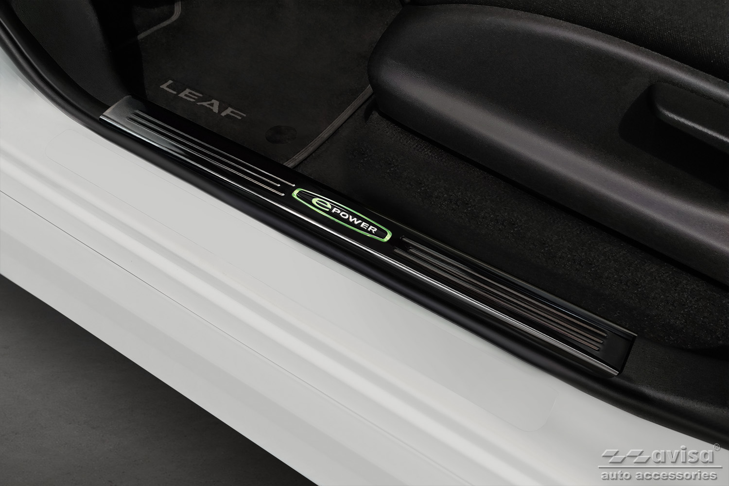 NISSAN LEAF II 2E1 NAKŁADKI PROGOWE LISTWY NA PROGI STALOWE Producent Avisa