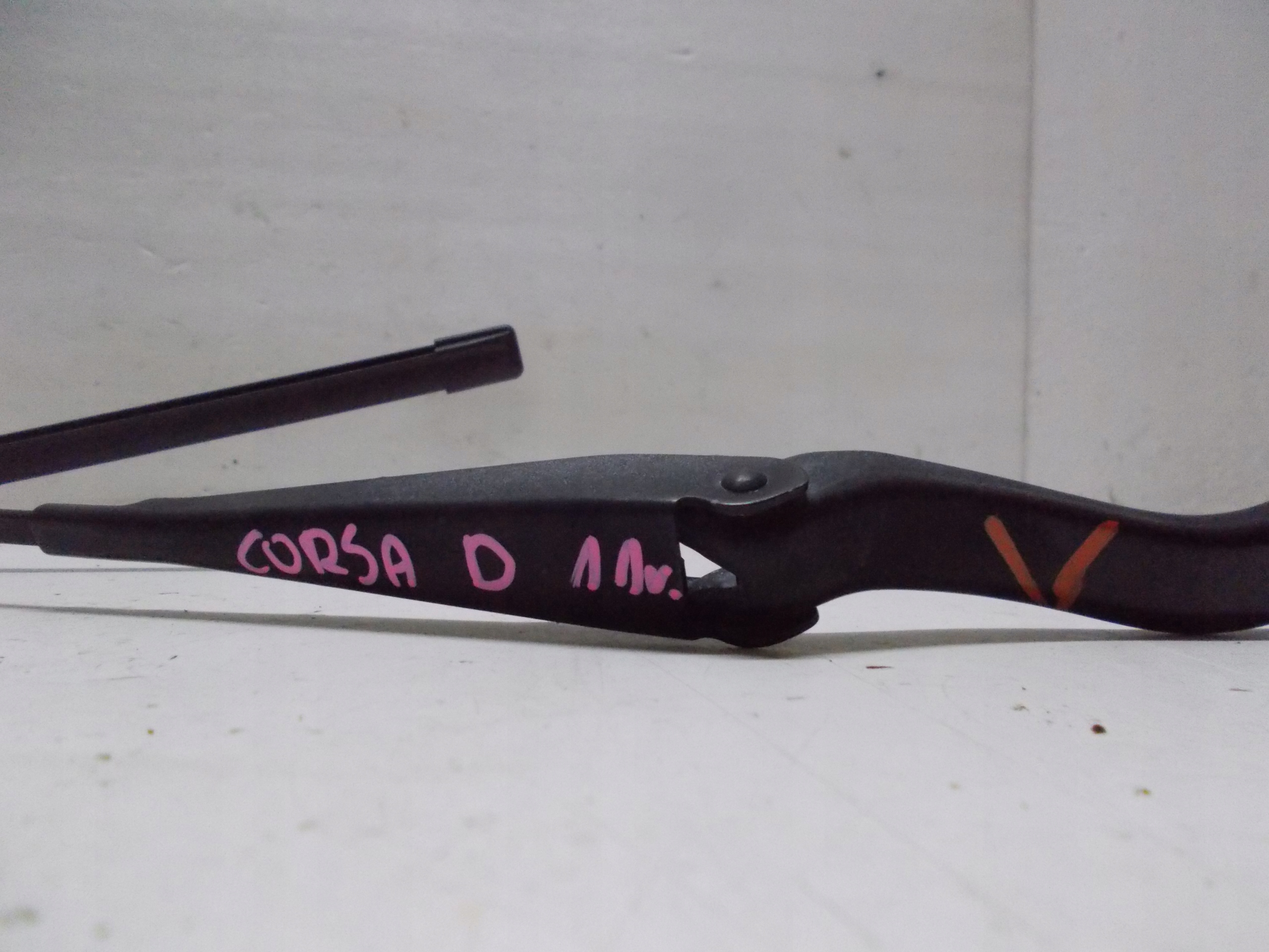 OPEL CORSA D 11R FL wiper arm left right KOMPLET