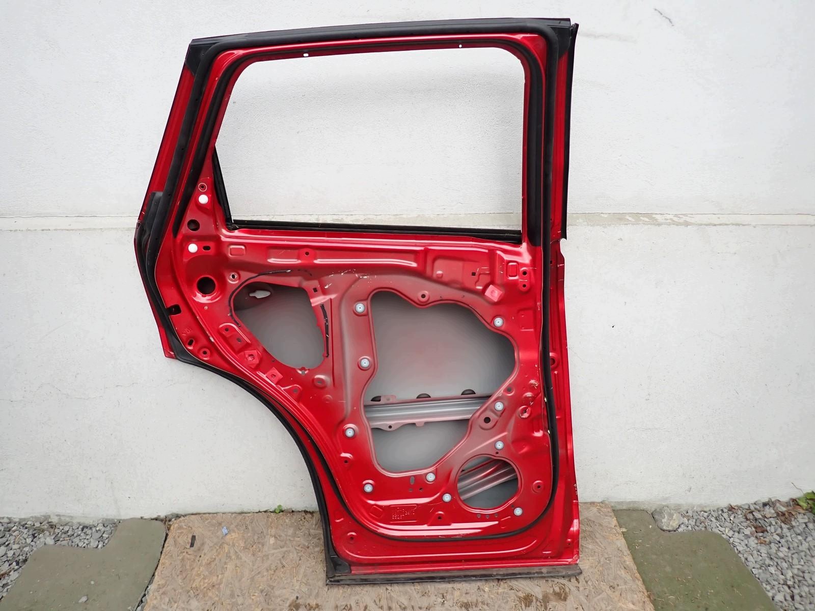door left rear. left rear part MAZDA CX5 2 II KF 2017-2024R KB7W73010