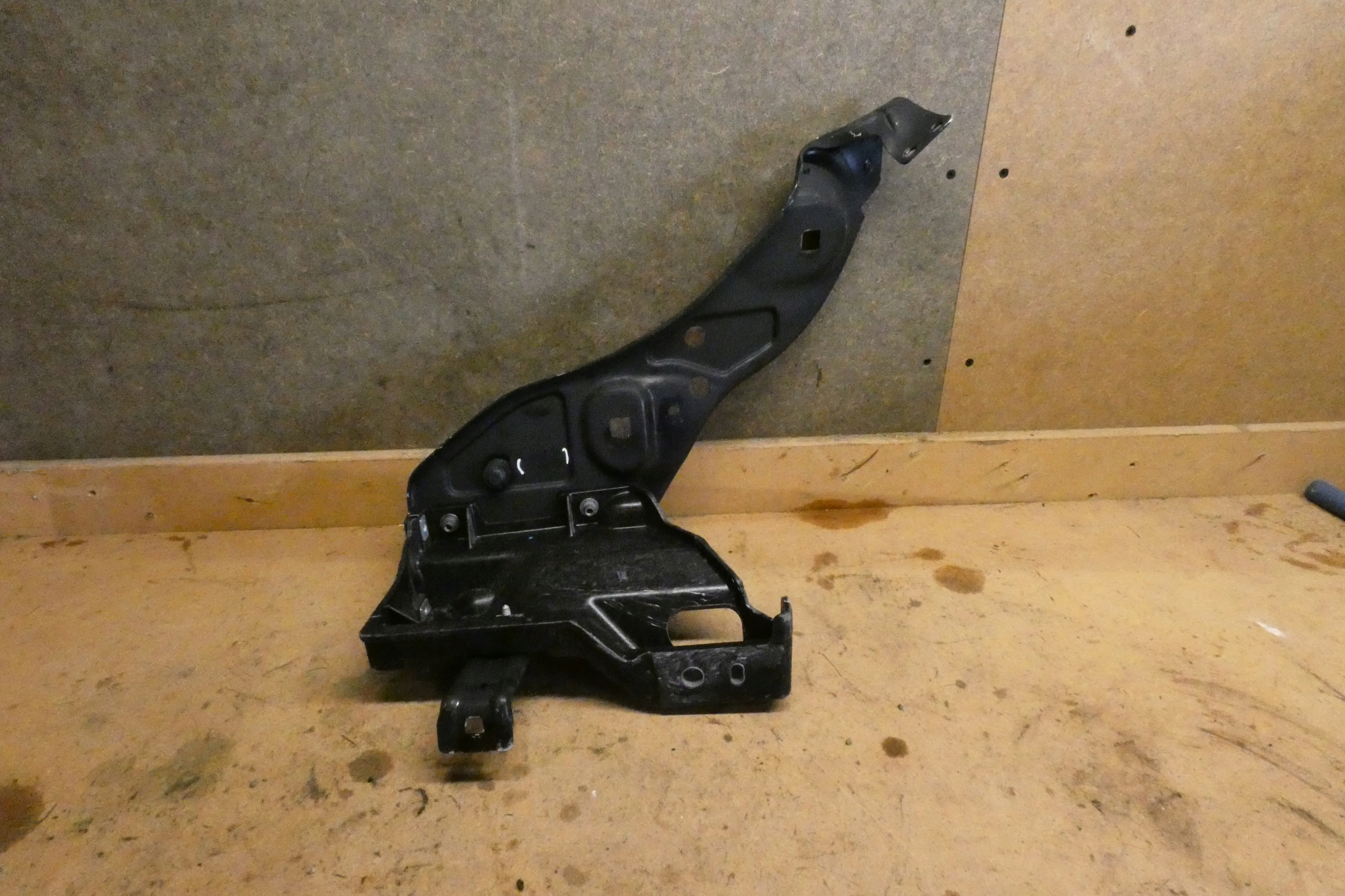 MERCEDES CLS 218 LIFT OKULAR lights left