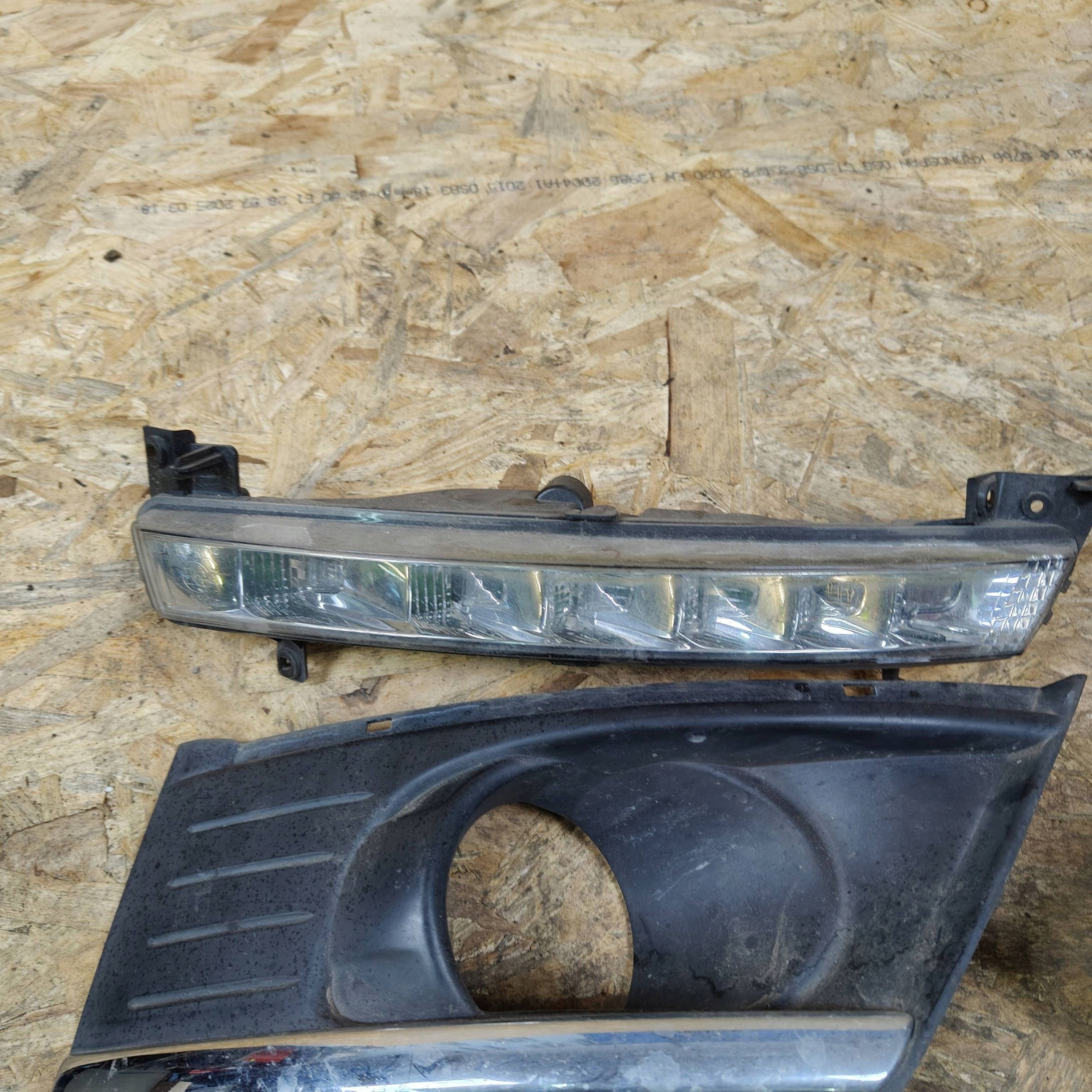 grid LED washer fog light front right CITROEN C4 PICASSO and