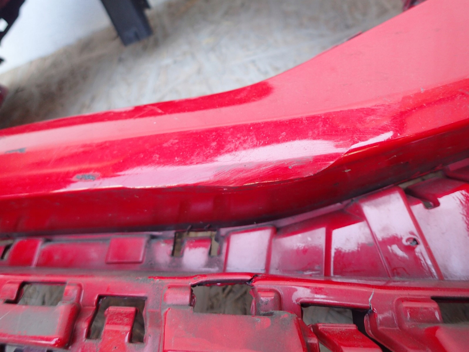 bumper front corner right AUDI Q3 II 83A 2018