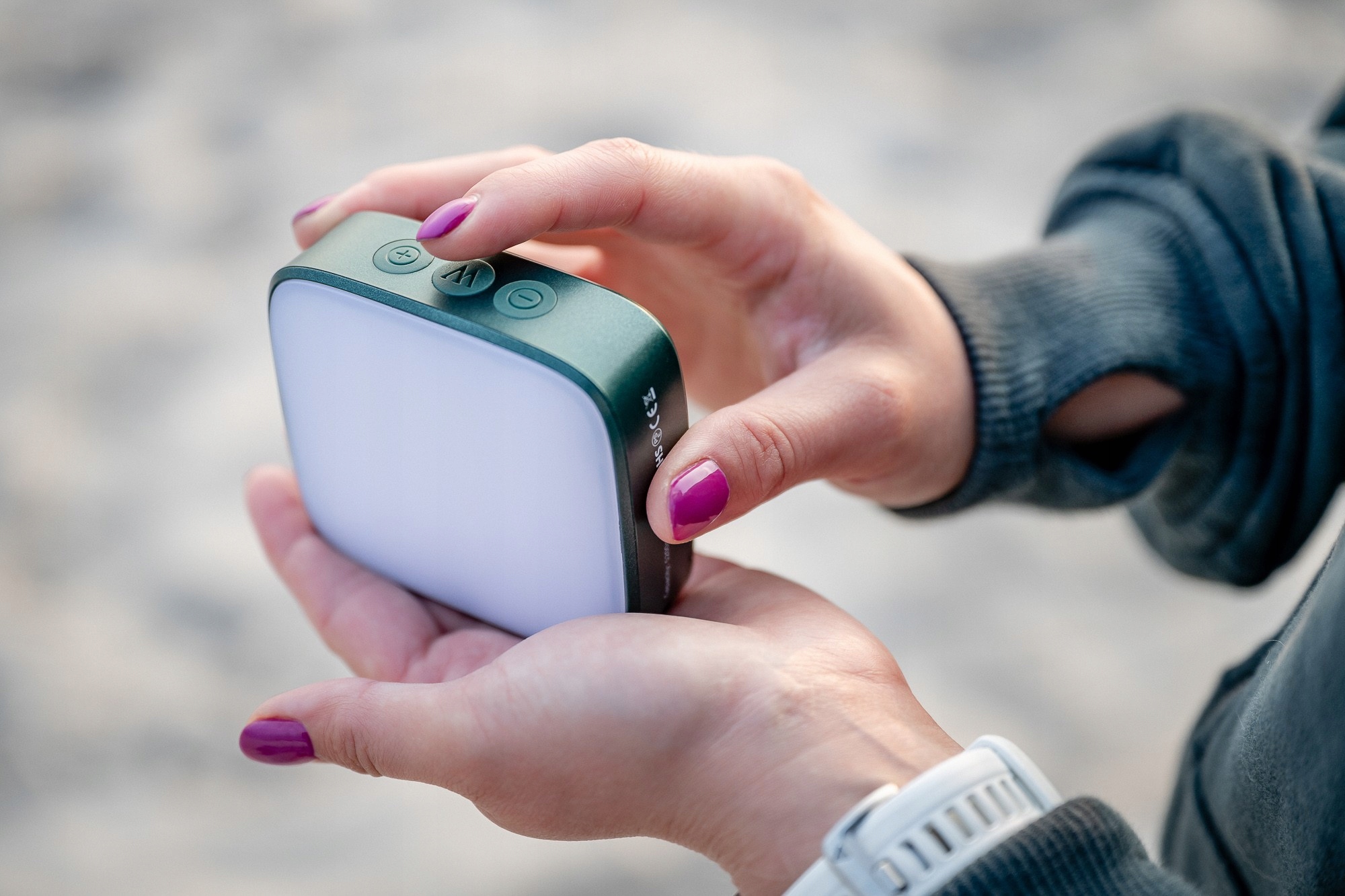 Lampa LED Newell Campina 5200 mAh IP64 Wysokość 8.4 cm