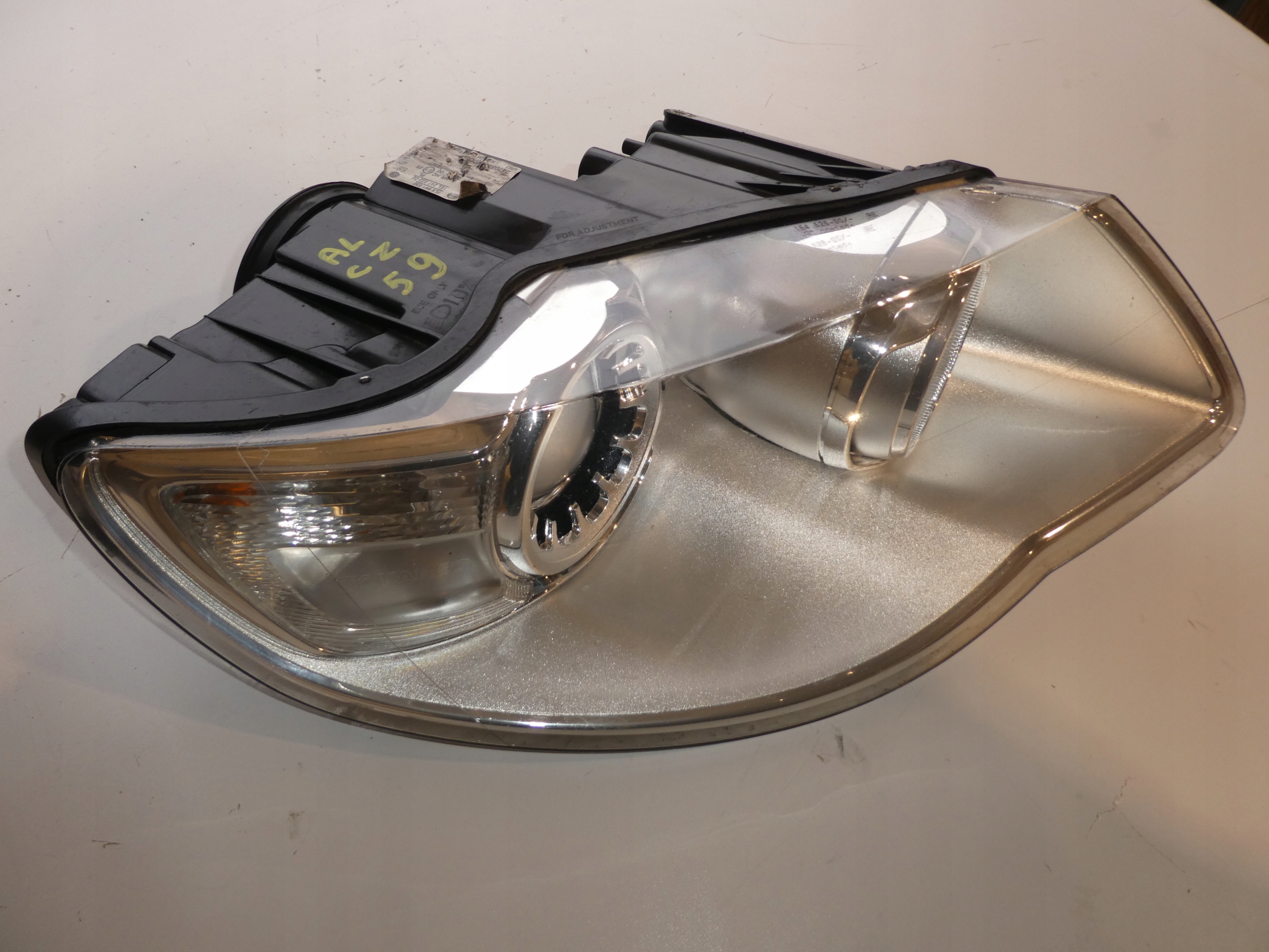 light front front right VW TOUAREG 7L LIFT 7L6941032
