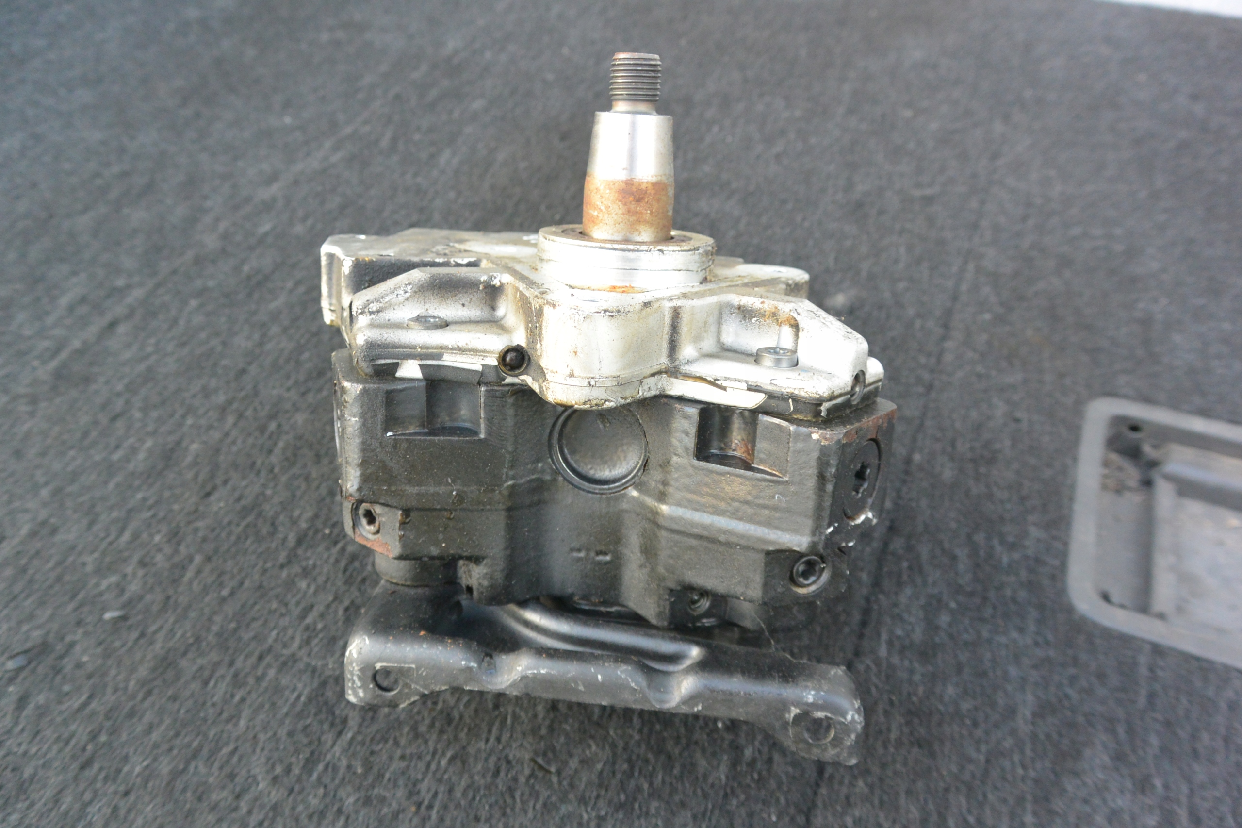 injection pump 4.2 TDI AUDI Q7 4L A8 D3