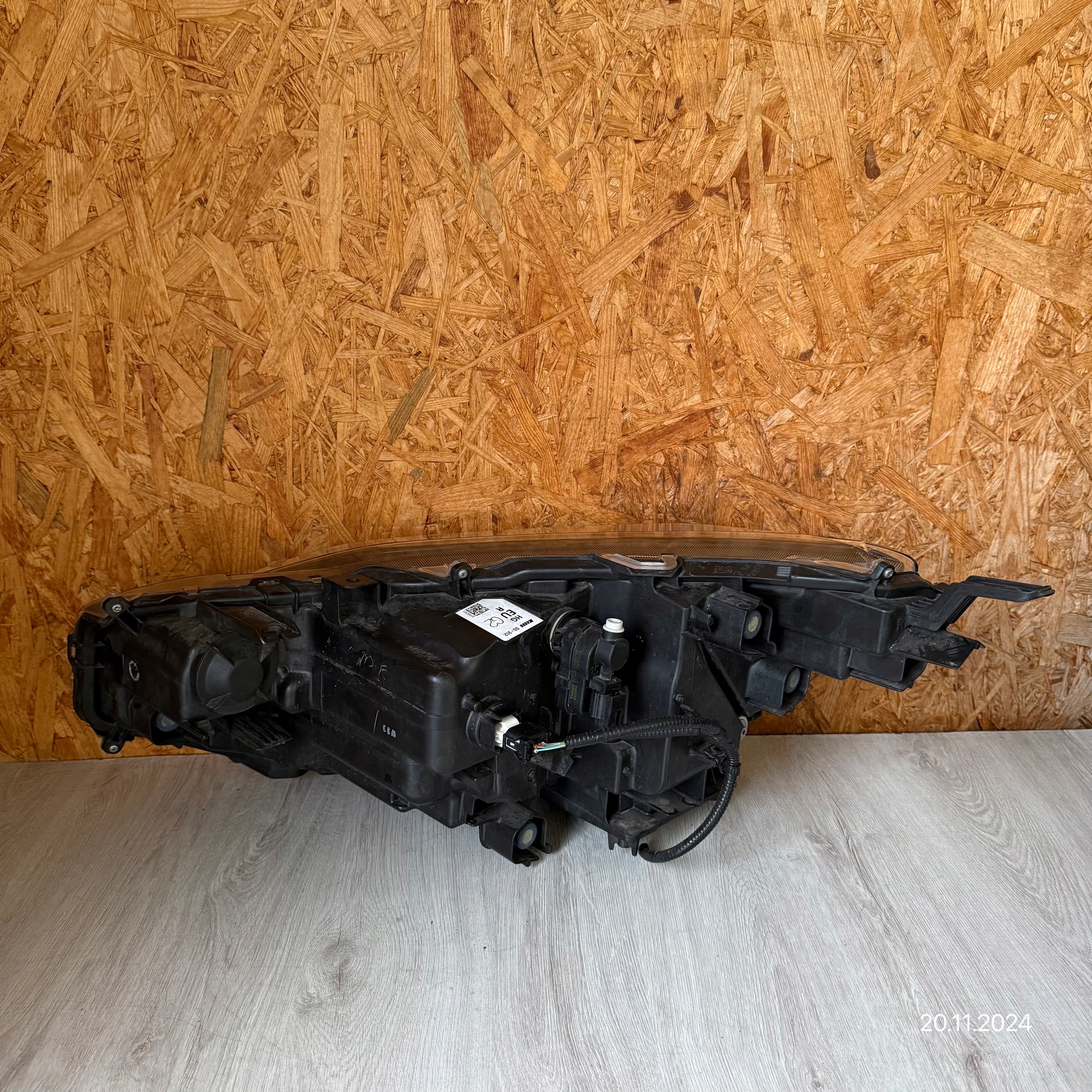 light left right lights front KOMPLET TOYOTA YARIS CROSS FULL LED