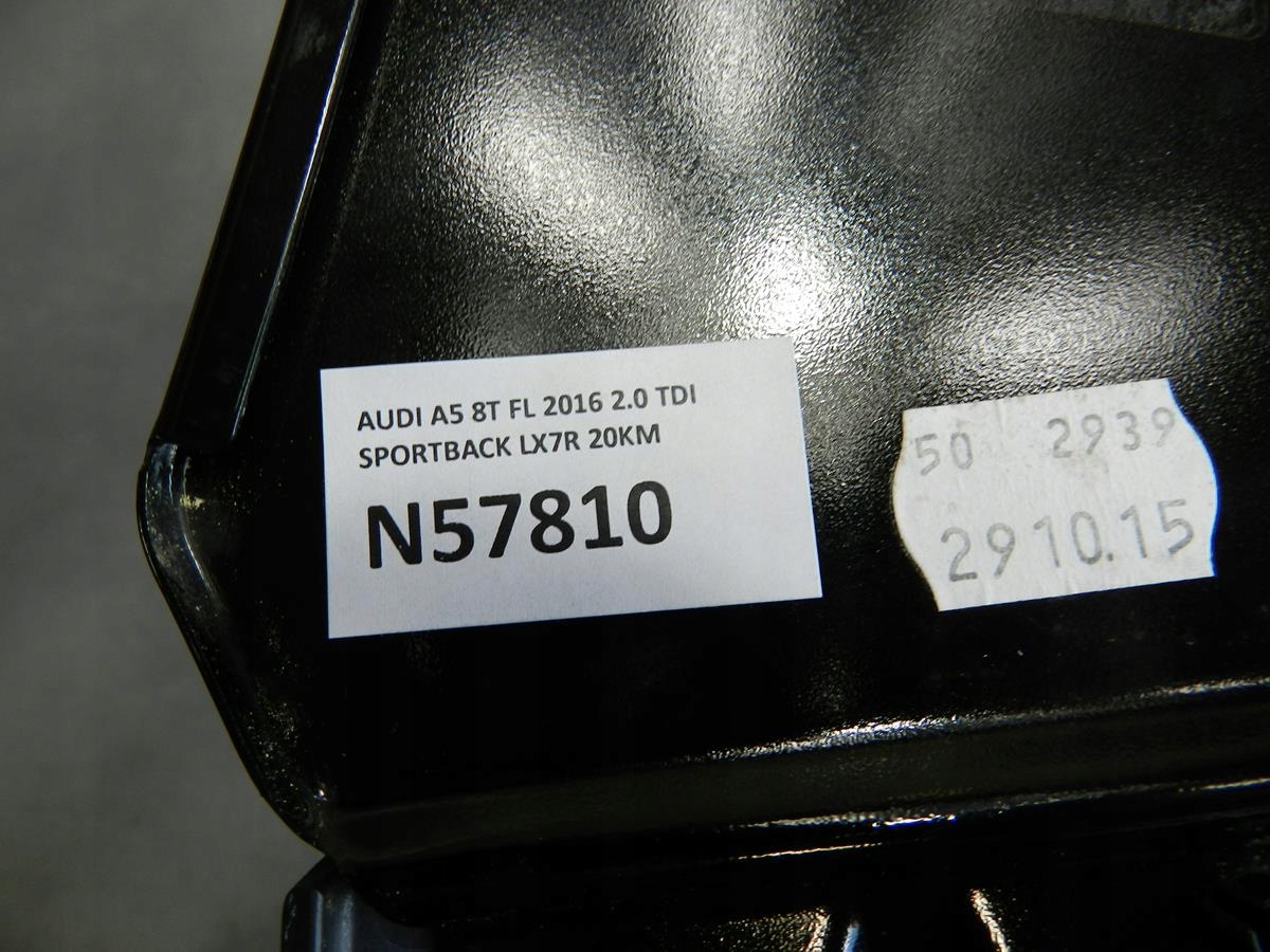 AUDI A5 8T Blende Abdeckung SLUPKA 8T8853290