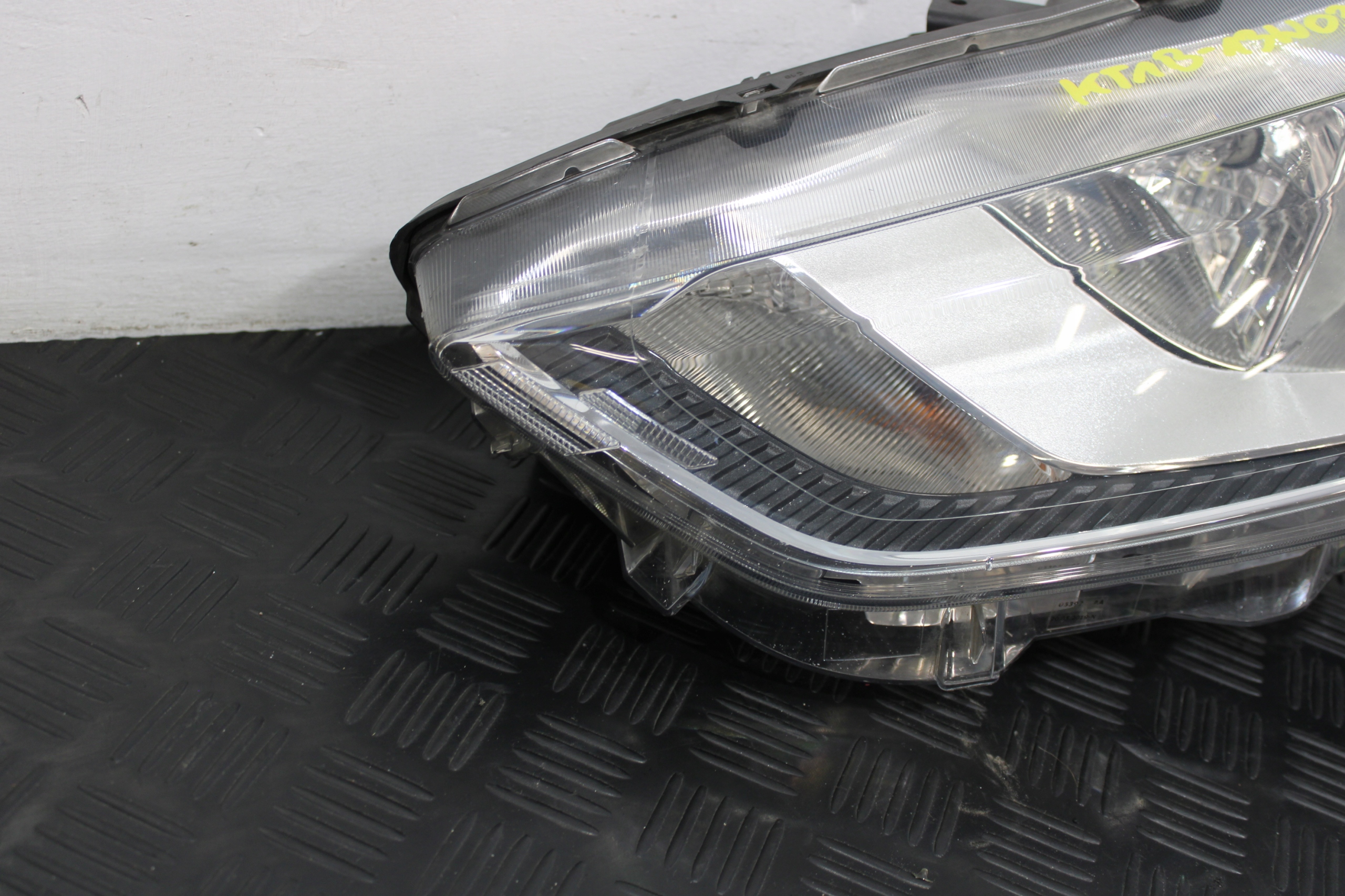 light left front KT1B-13W030-AD FORD TRANSIT CONNECT II MK2 FL