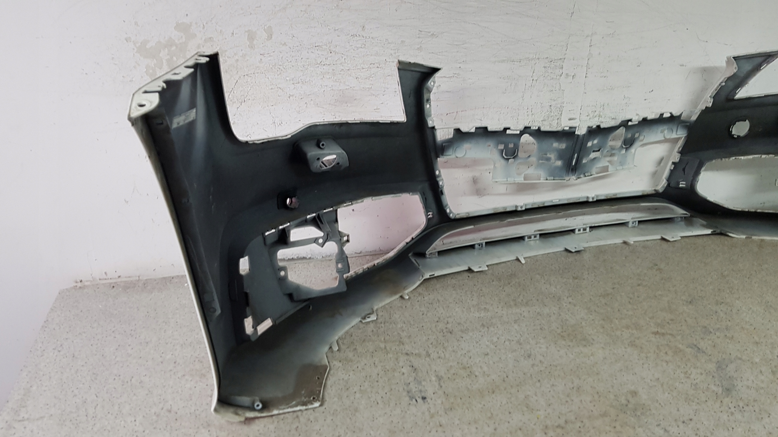 AUDI A7 S-LINE 4G8 2011 - bumper front 8240