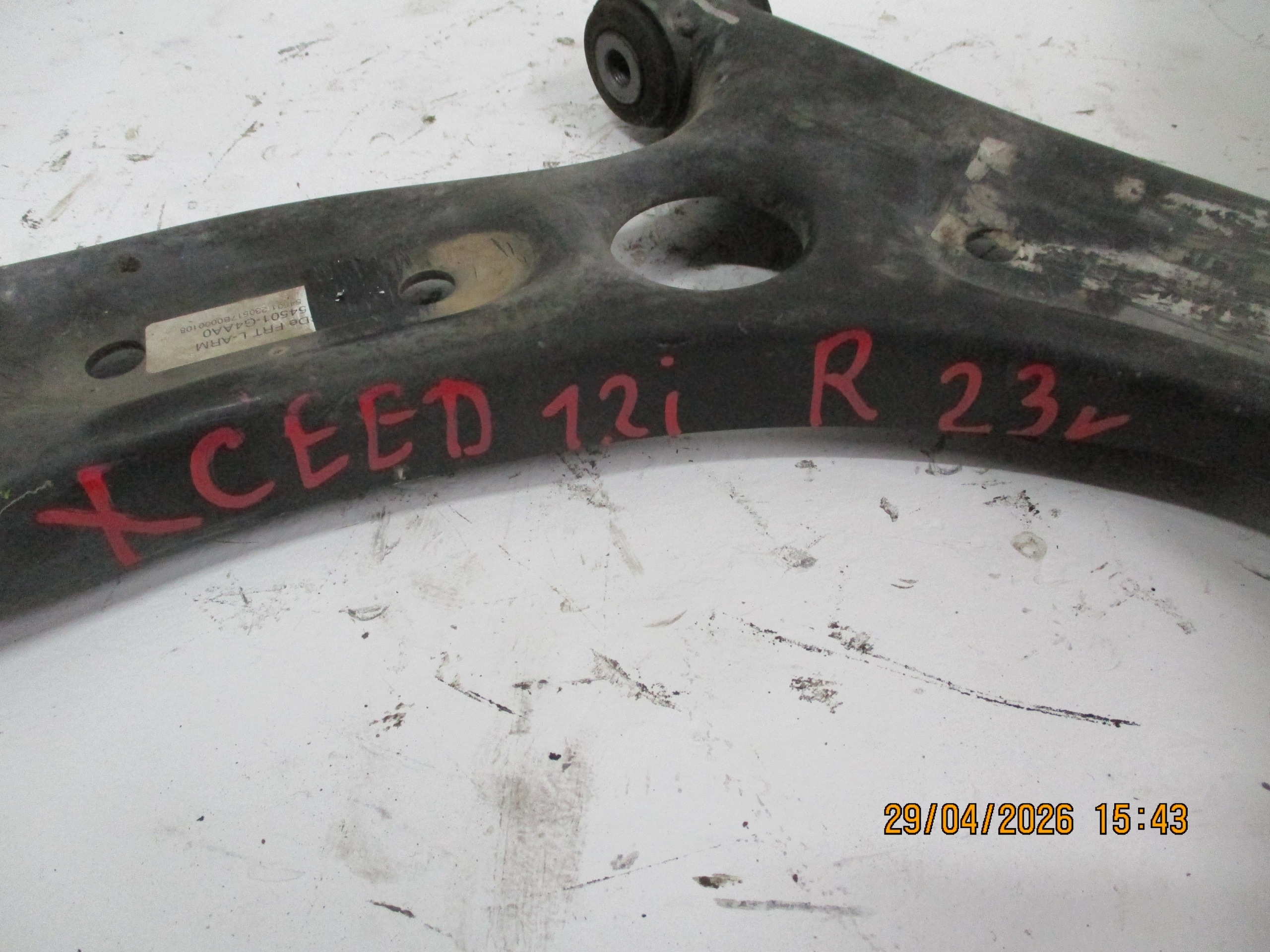 arm KIA X-CEED right front front