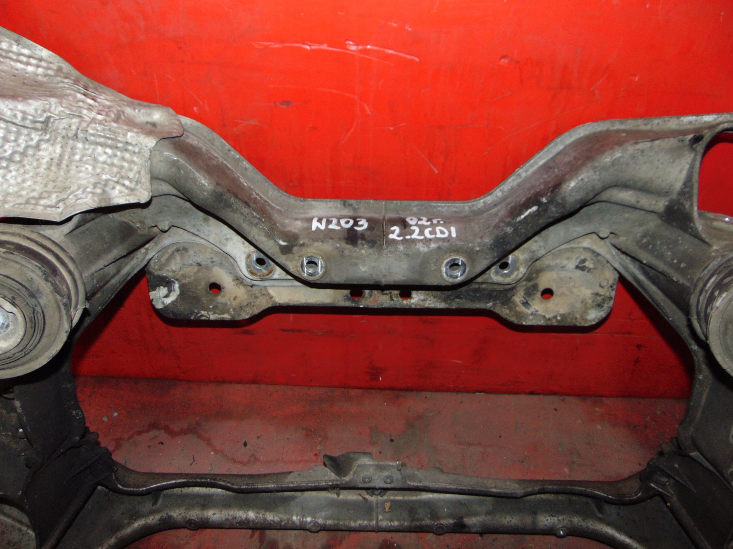MERCEDES W203 C-KLASA axle beam subframe axle beam front