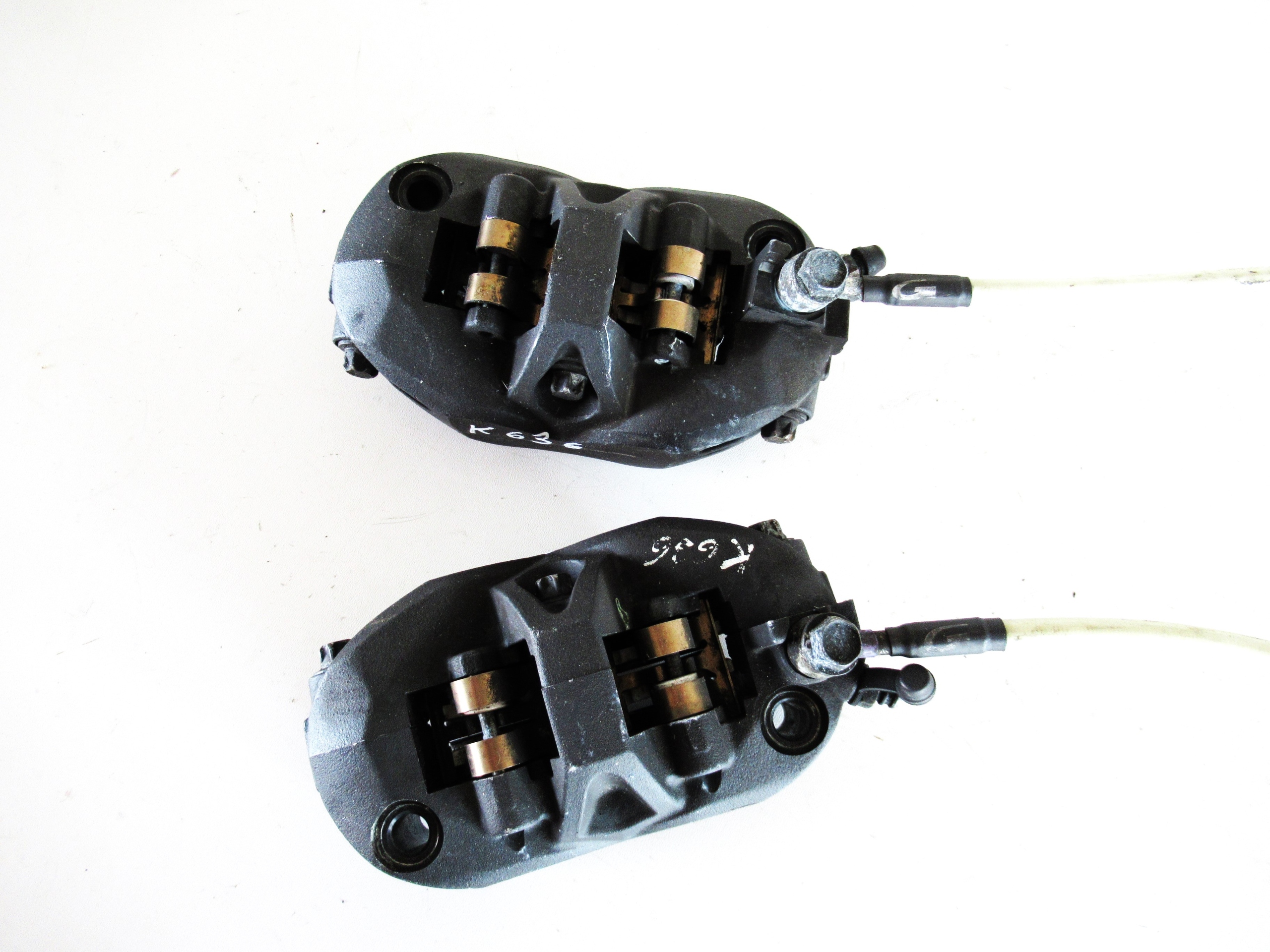 12341010324 - Kawasaki 636 передній гальмівний супорт