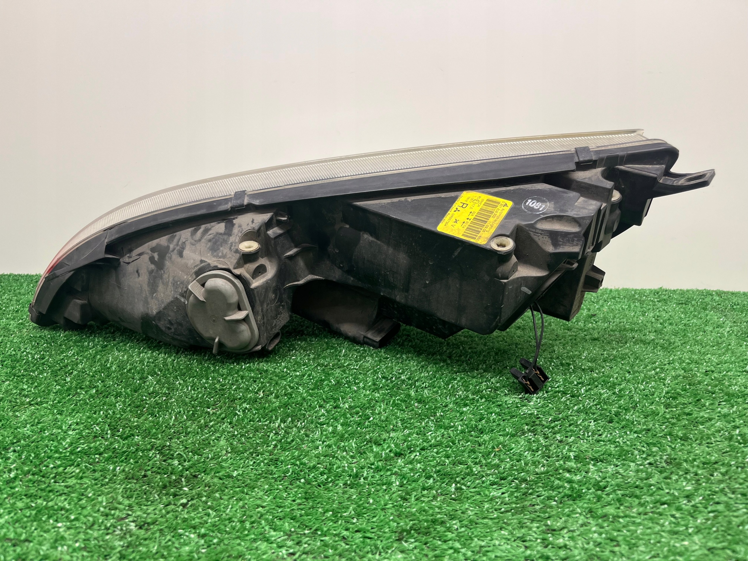 light right front MITSUBISHI COLT Z30 0301208202