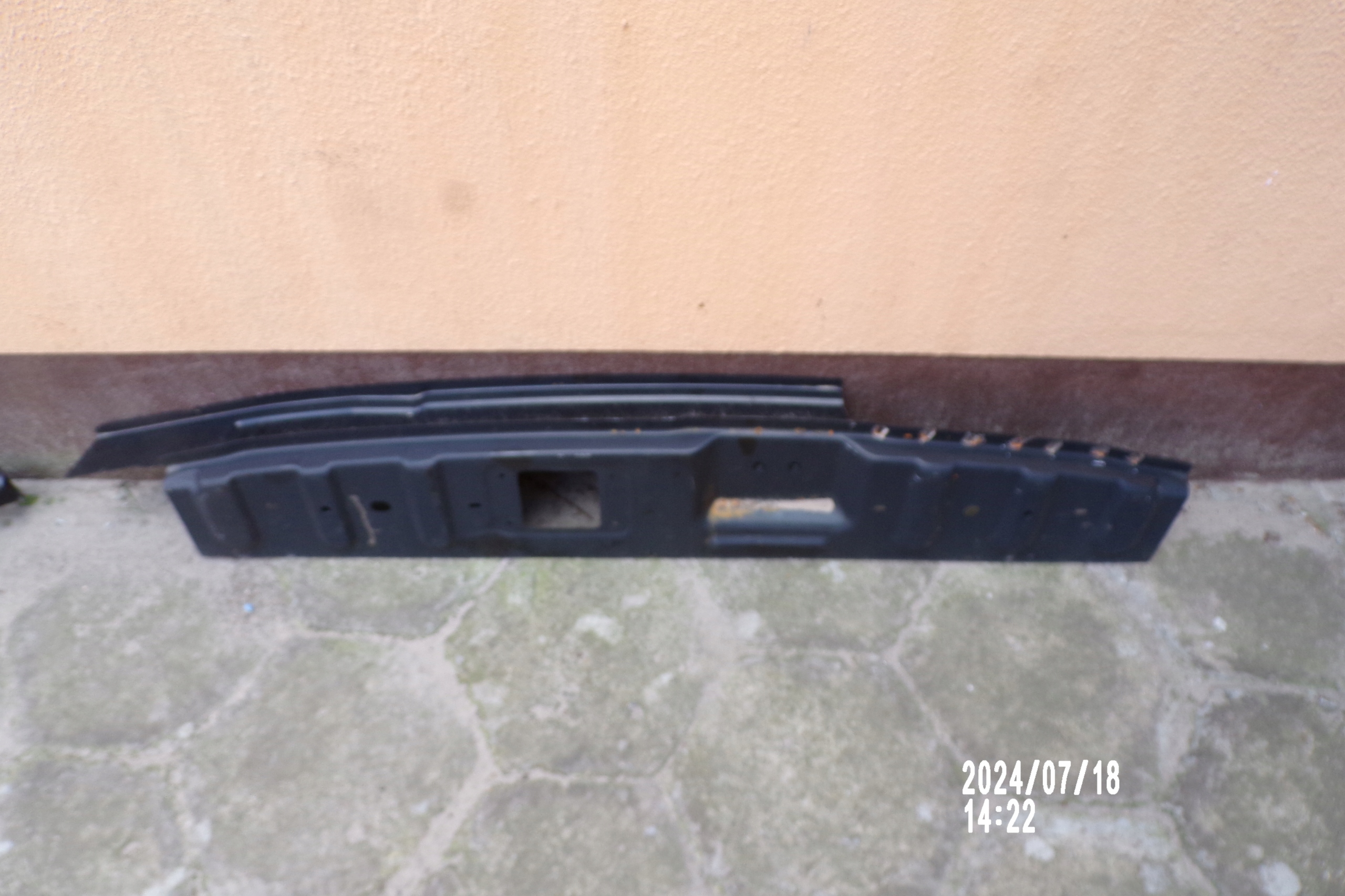 Pas tylny ściana Ford Transit MK8