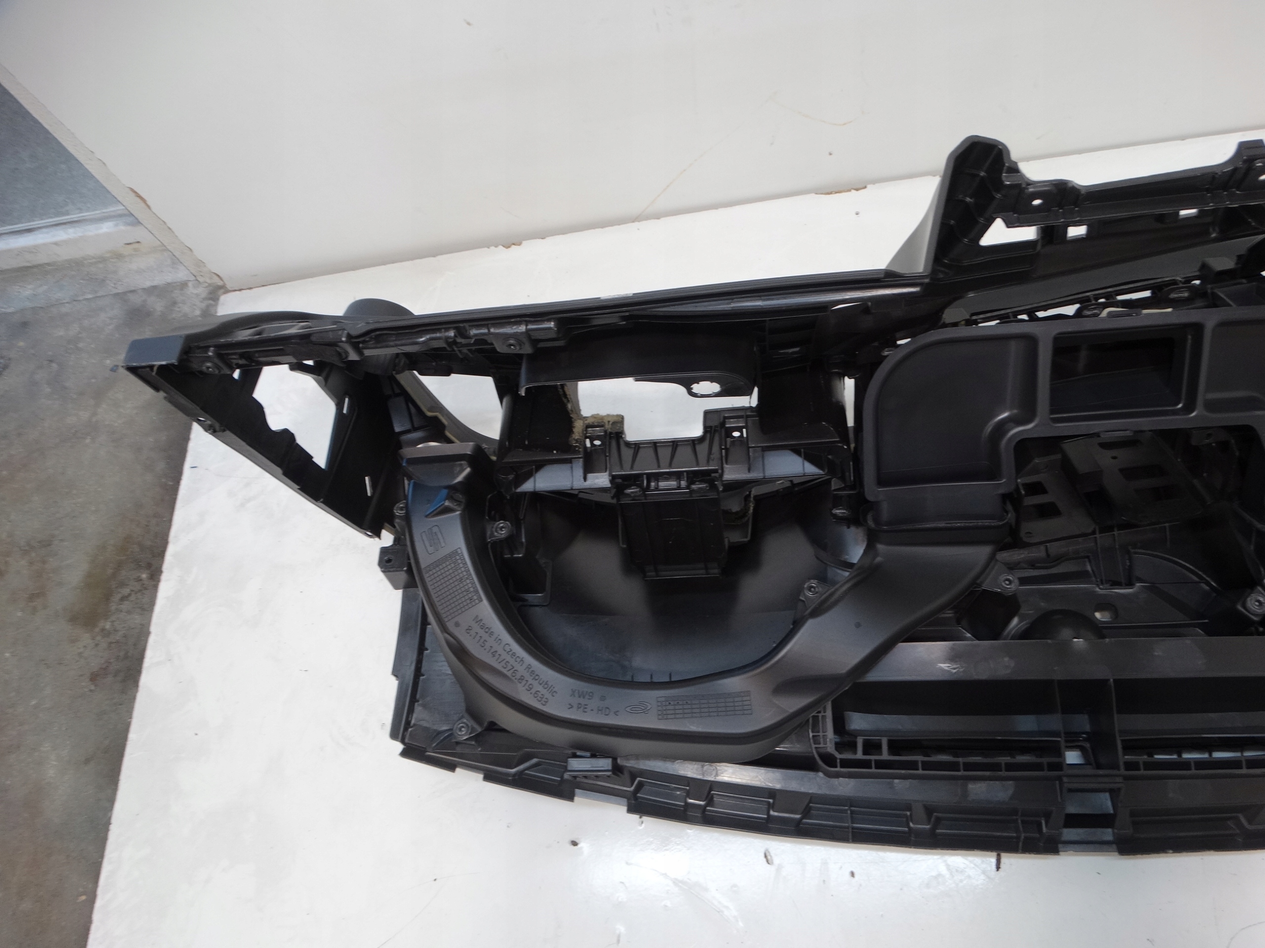 торпеда консоль seat Ateca 576857003L