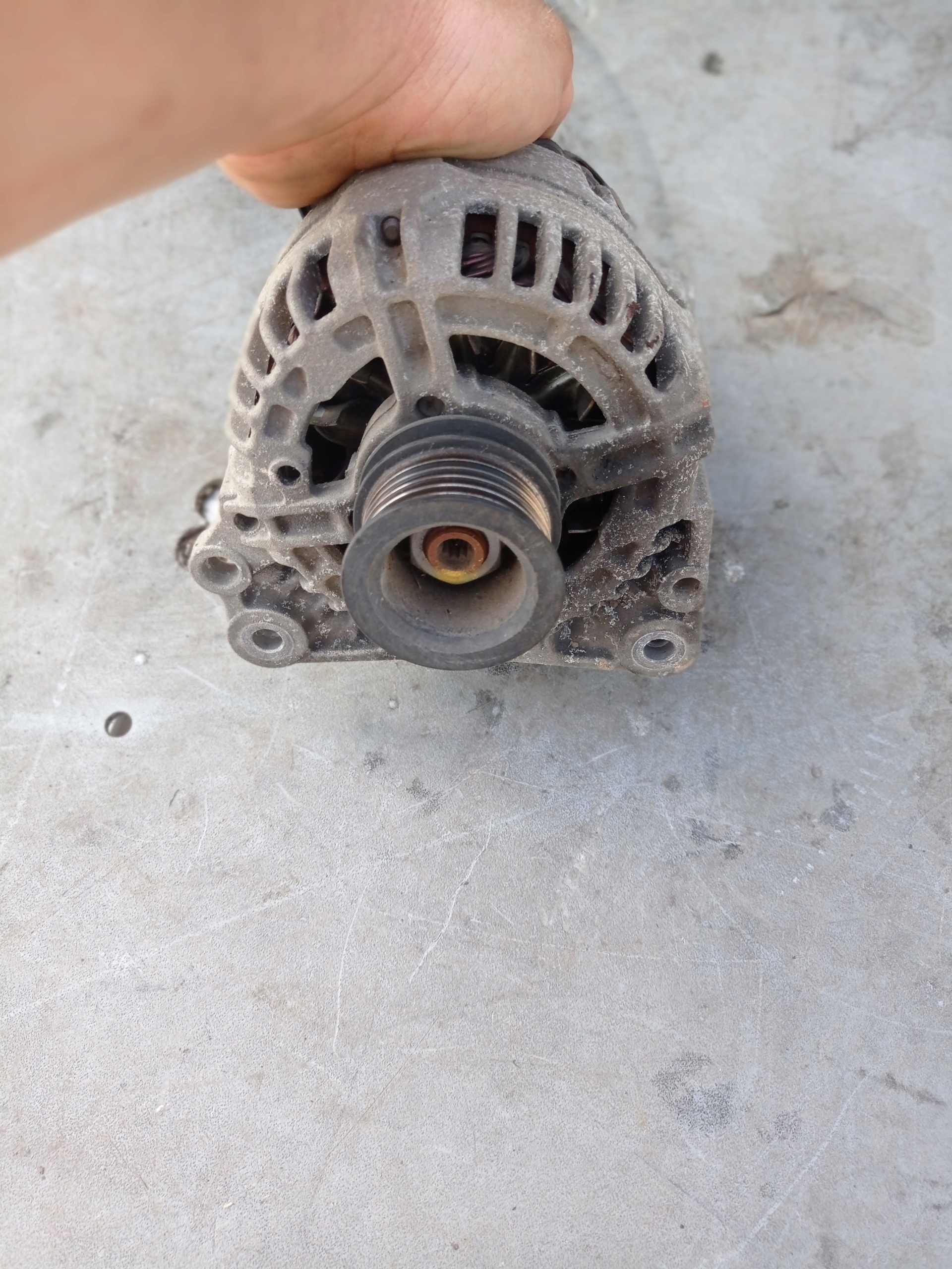 Alternator VW SEAT SKODA 1.4 037903025M
