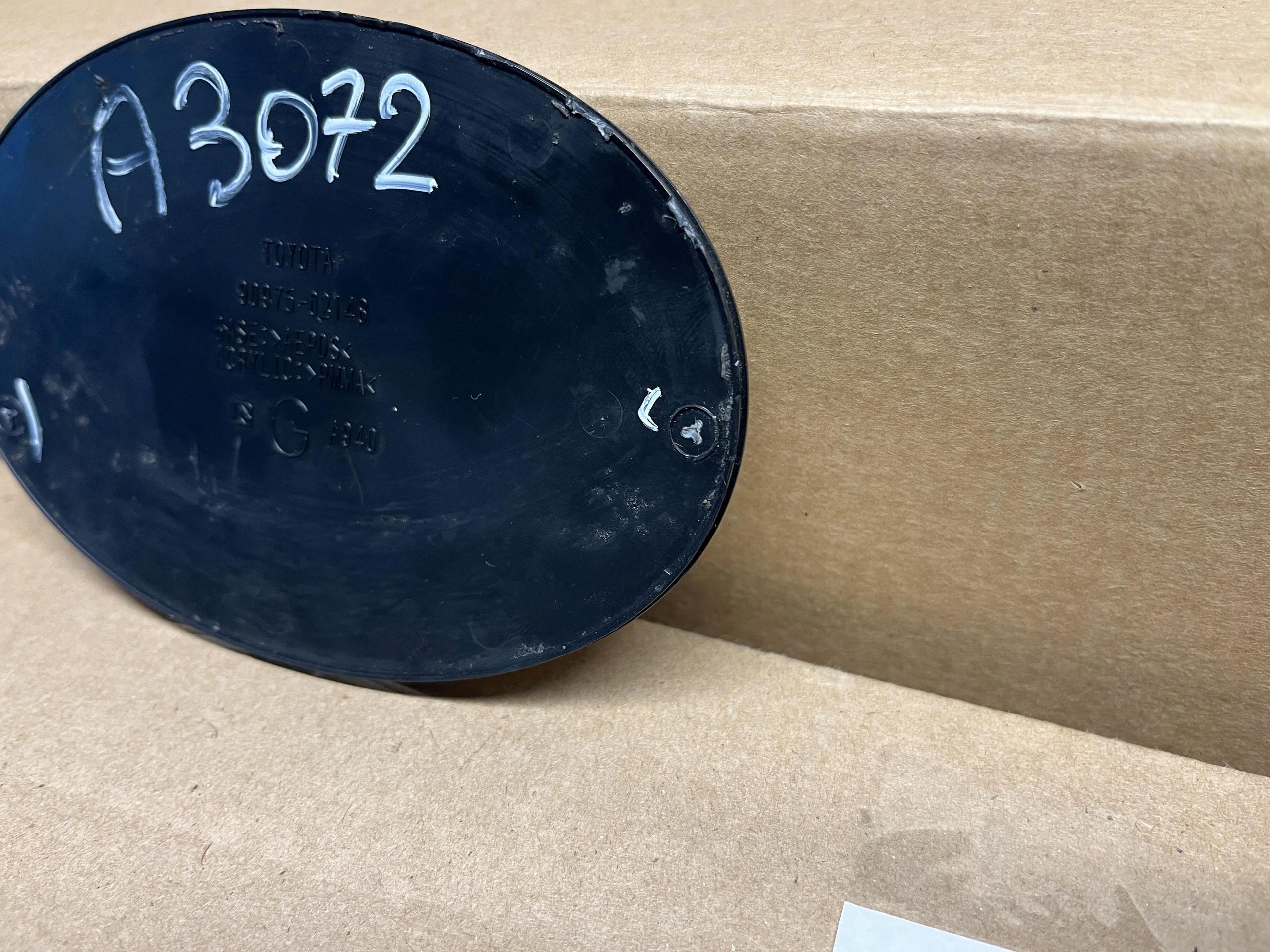 TOYOTA YARIS IV COROLLA GR SPORT EMBLEMAT ZNACZEK 90975-02148 Numer katalogowy części 90975-02148