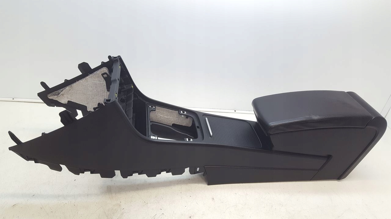 bracciolo tunel VW Passat B6 2,0 TDI