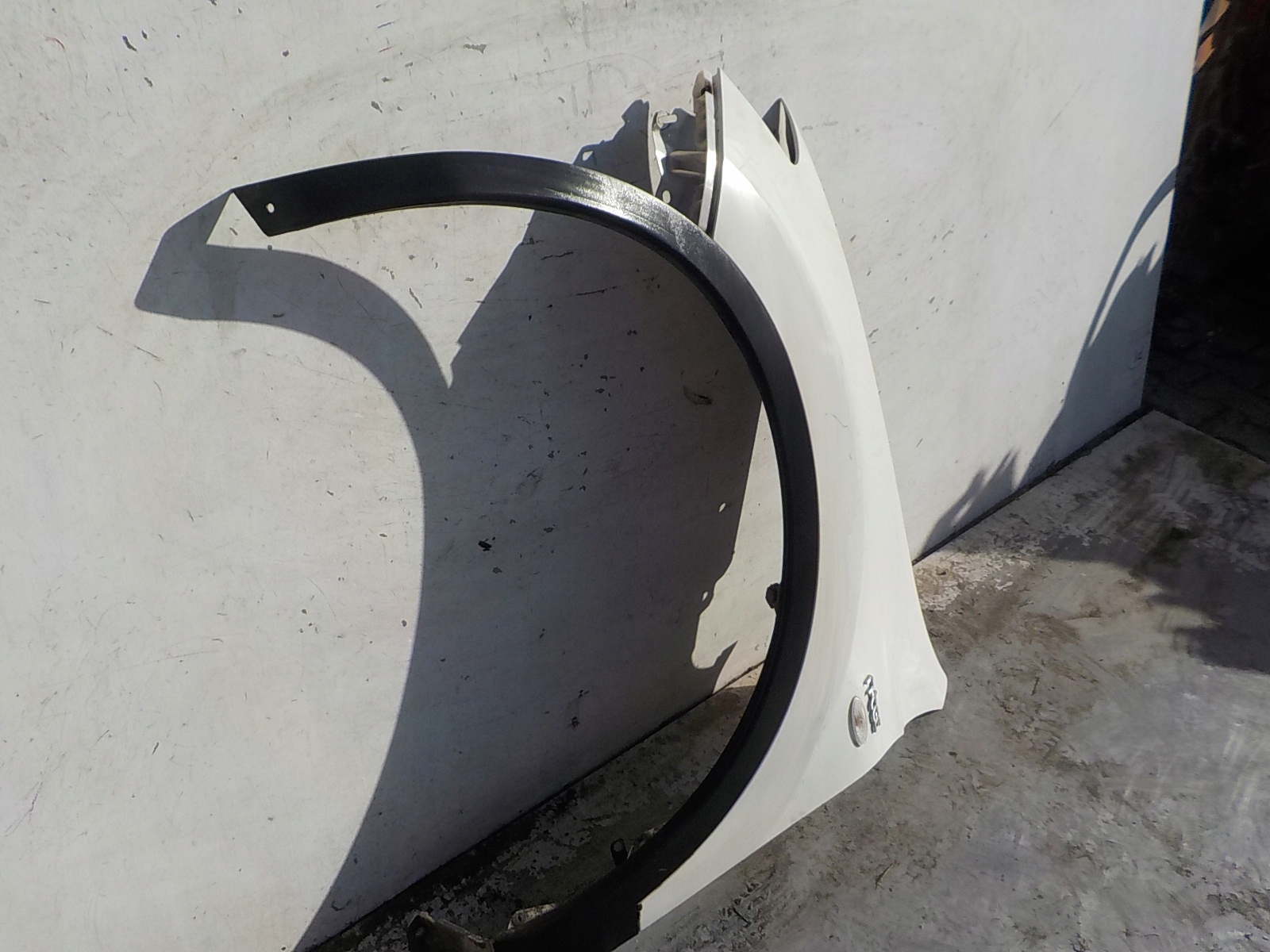 624 NISSAN QASHQAI J10 LIFT fender left front front