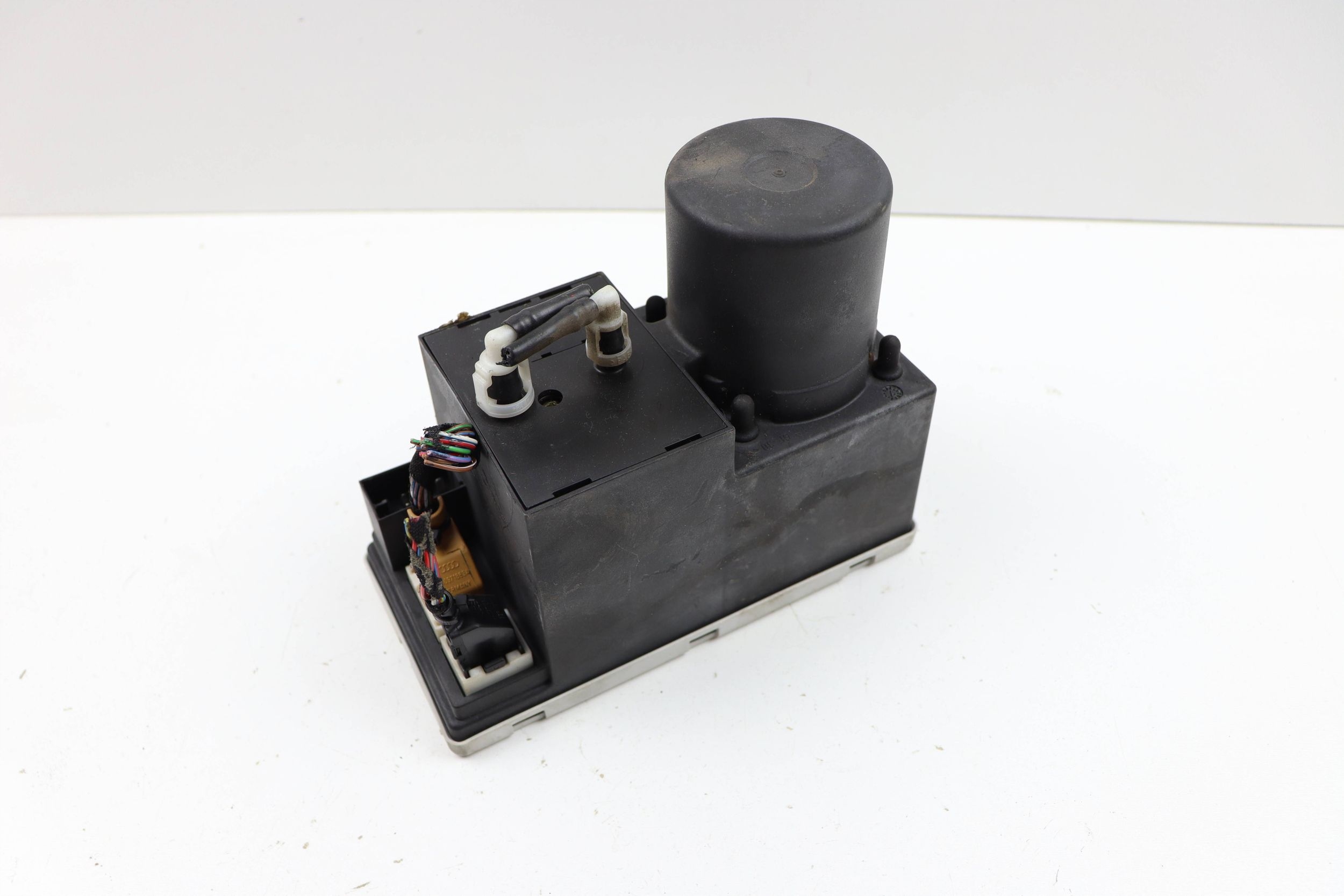 AUDI A4 B5 A3 8L Pompe Central de la serrure 8L0862257E