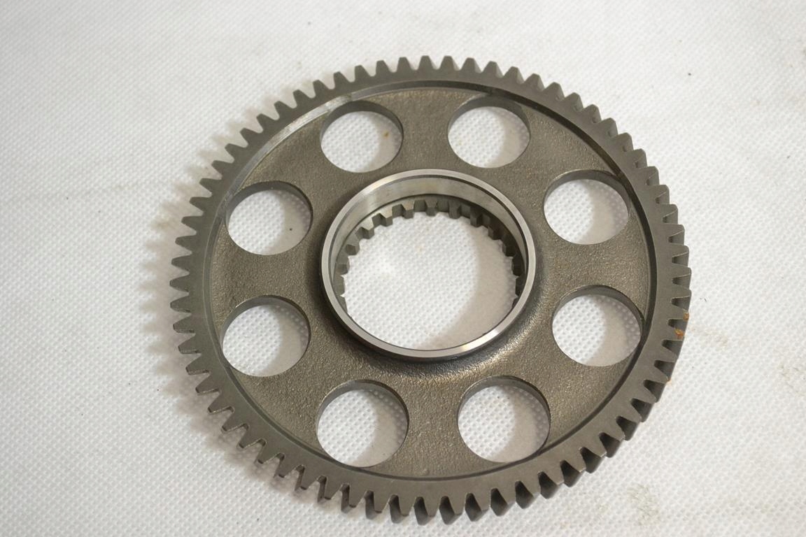 ozubené koleso pohonu alternátora Suzuki Gsxr 1100 86-92' Gsx 1100 88-94'