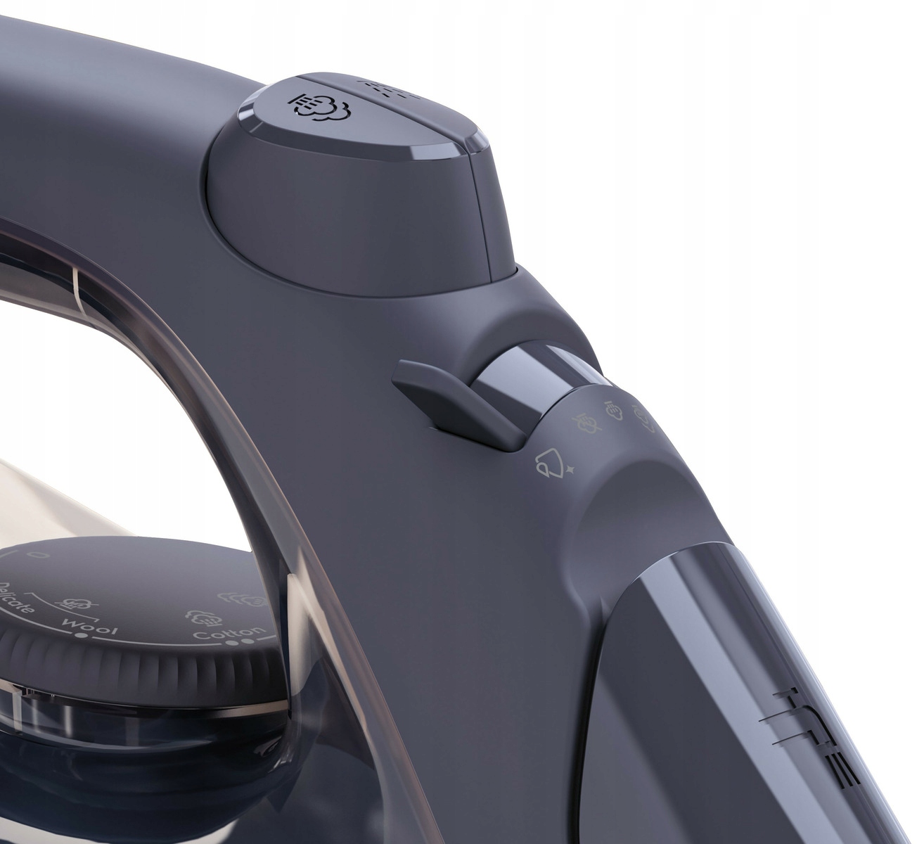 Żelazko ELECTROLUX E6SI1-4MN Rodzaj żelazka parowe