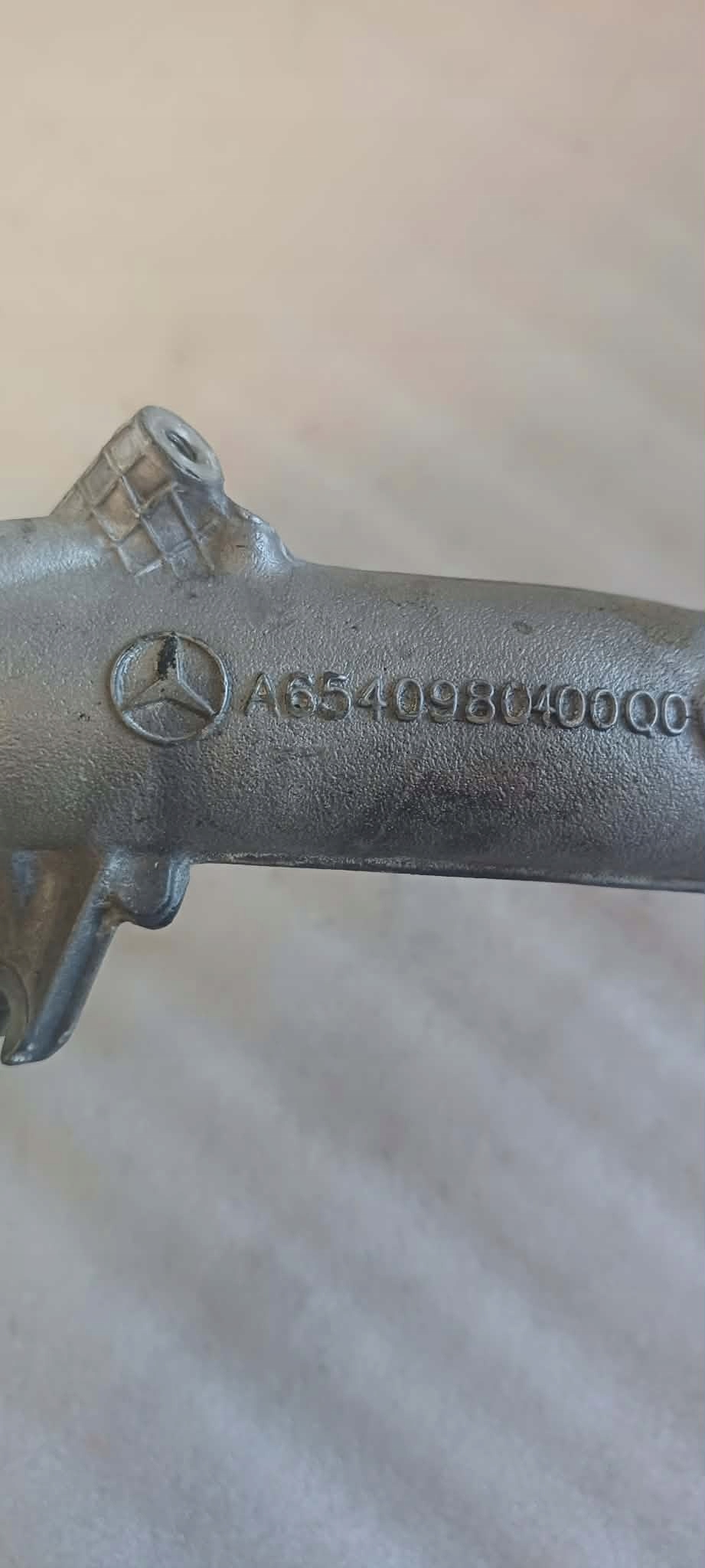 MERCEDES W213 труба интеркулера A6540980400