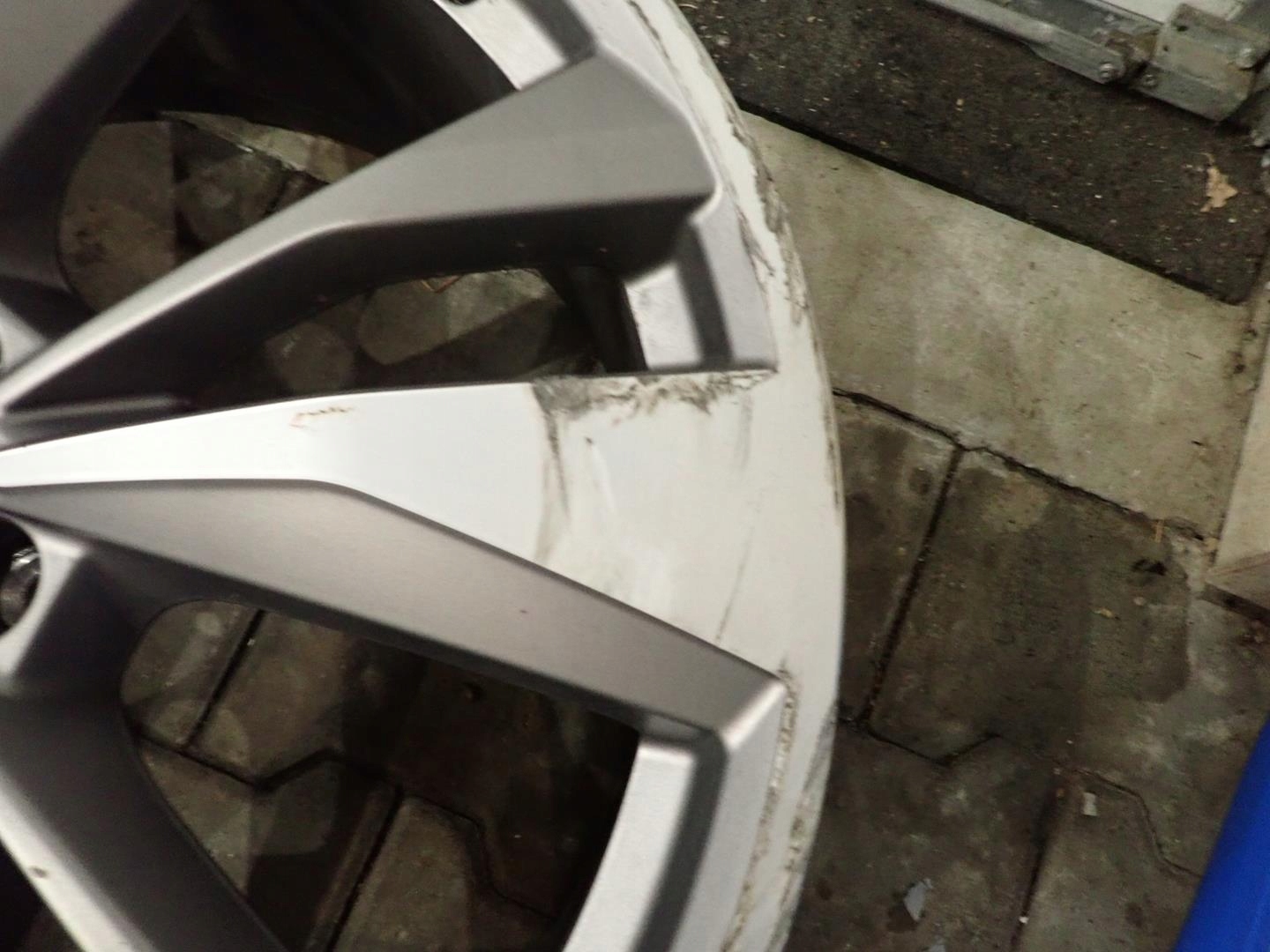 disk disk AUDI 80A 5x112 ET34 8,5J 21" 80A601025CE