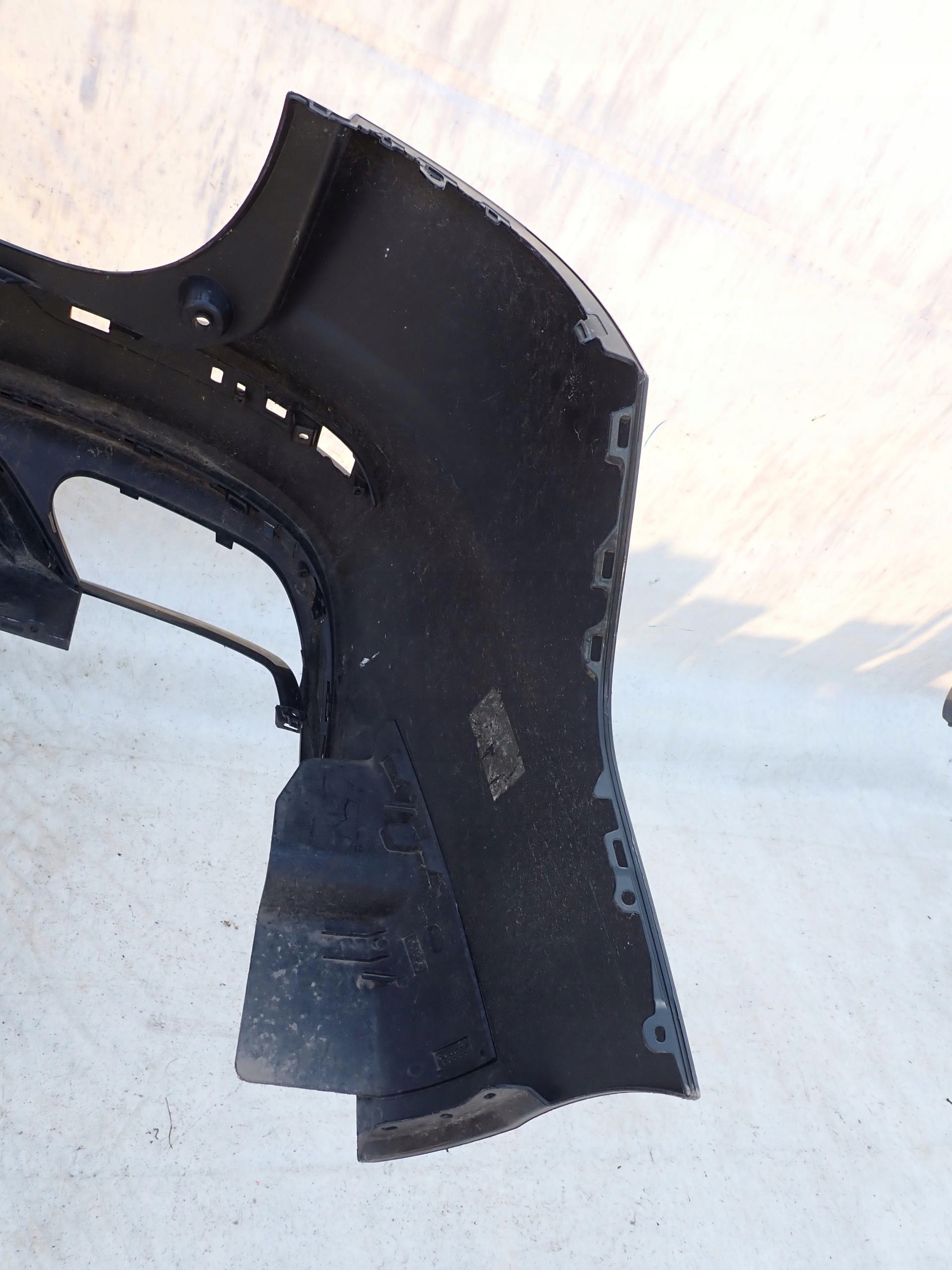 VOLVO V60 18- R-design bumper rear part rear PDC