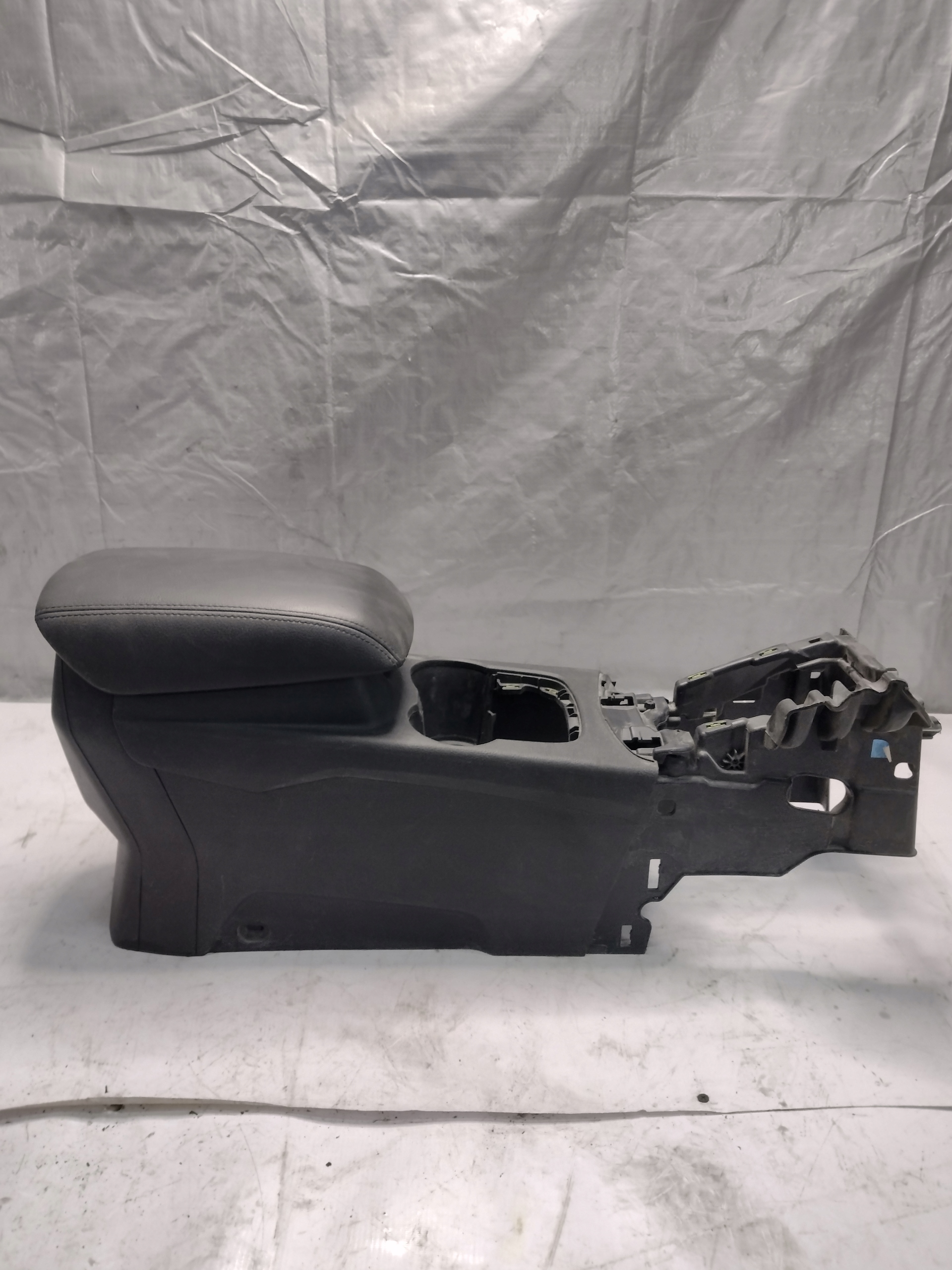 Tunel mitte Ford Focus MK3 III OE SD-0526-1024368-01