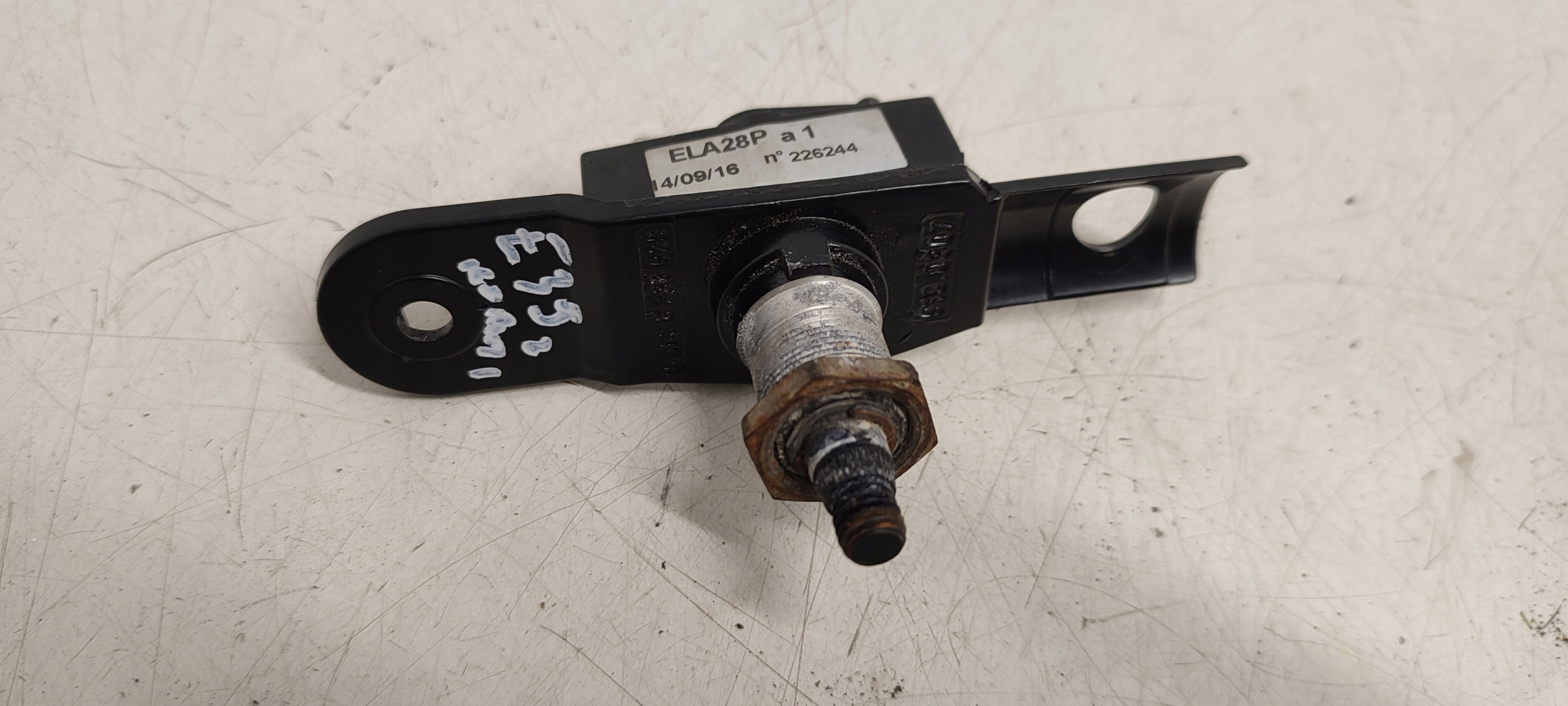Oska ablaktörlők hátsó 8238929 BMW E39