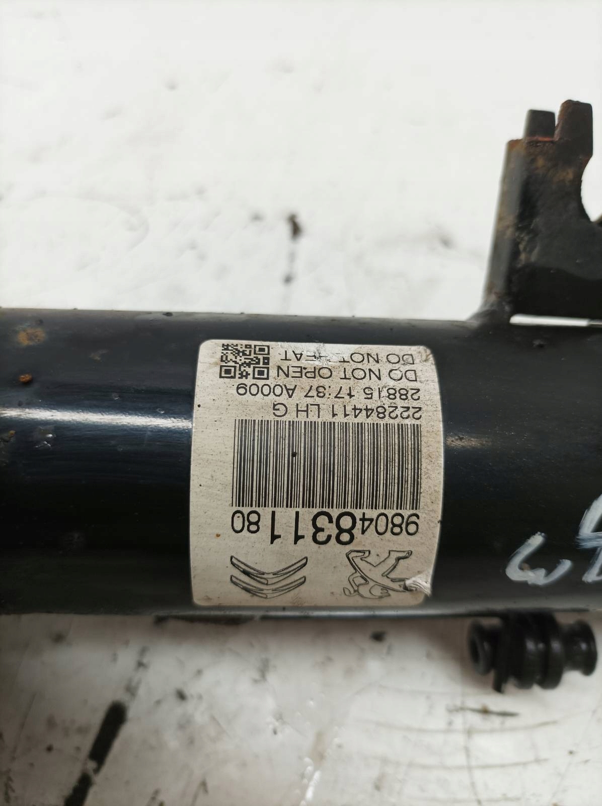 shock absorber left front 1.2 B 9804831180 Peugeot 208 and (2012- )