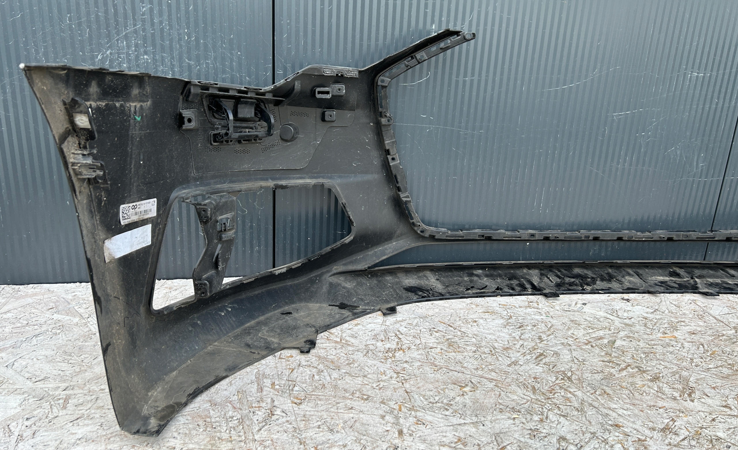 bumper front front AUDI A6 C8 PDC washers
