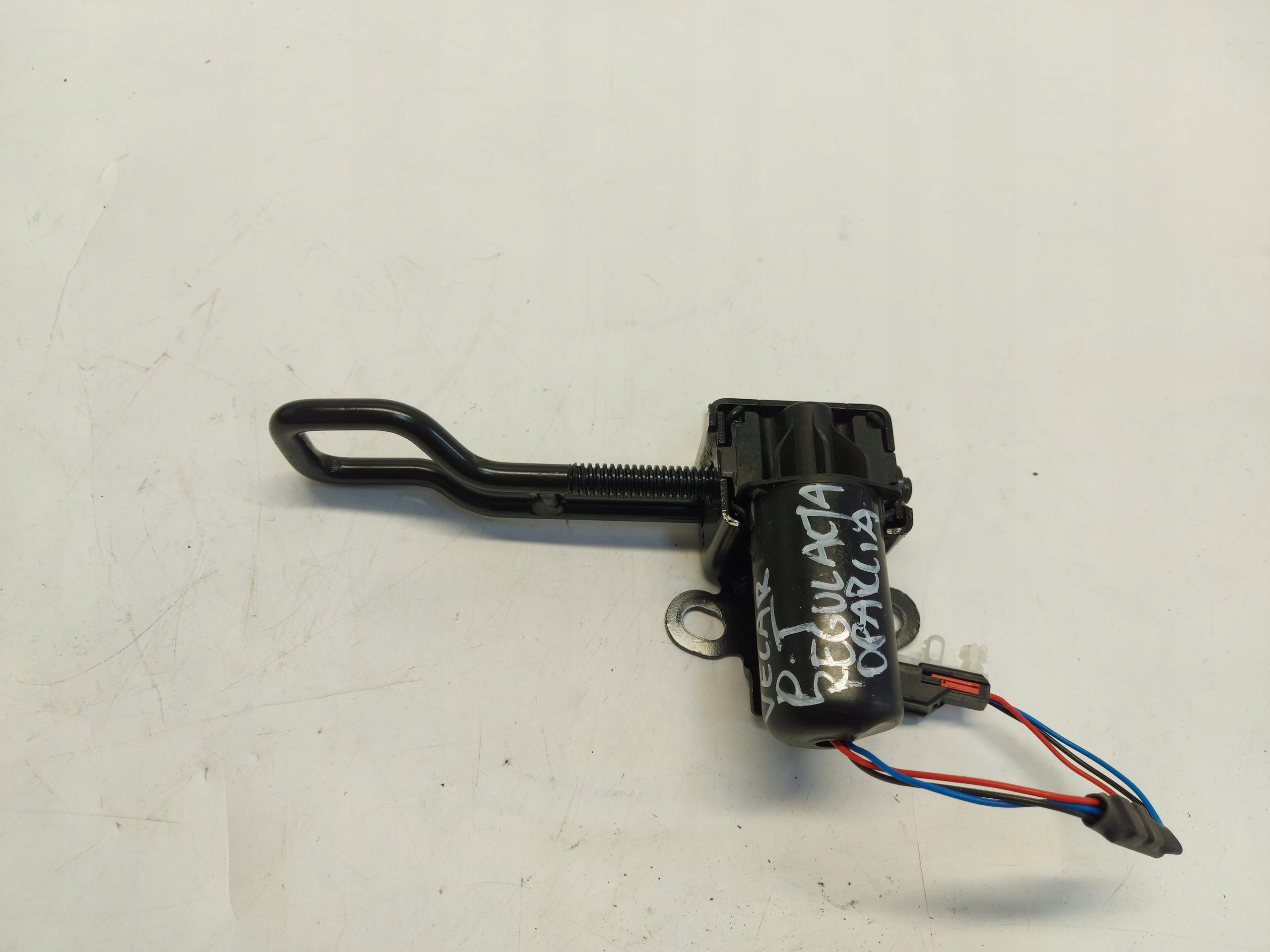 Range Rover VELAR L560 2.0d 2021 regulacja mini motor pochylu kanapy