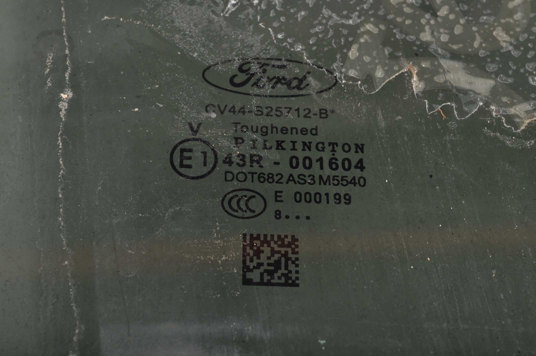 FORD KUGA II MK2 SZYBA PRAWA TYLNA Installation side Rear right