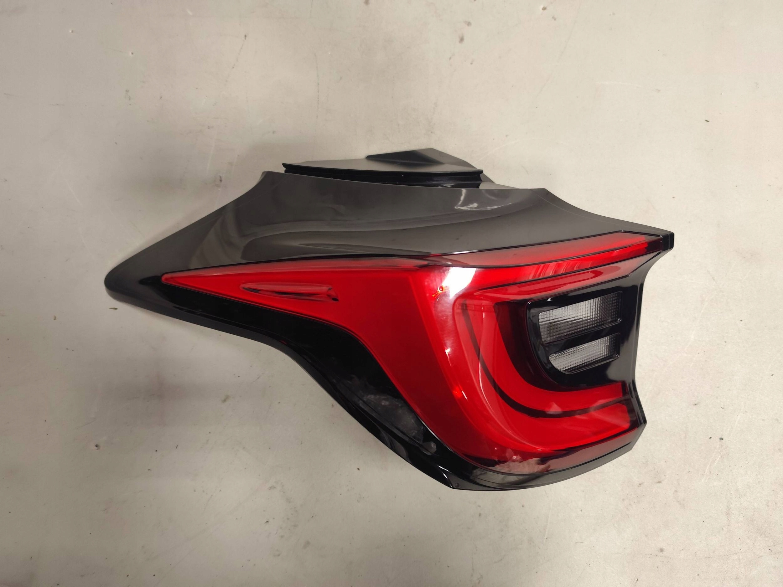 TOYOTA YARIS IV light LED rear part rear left