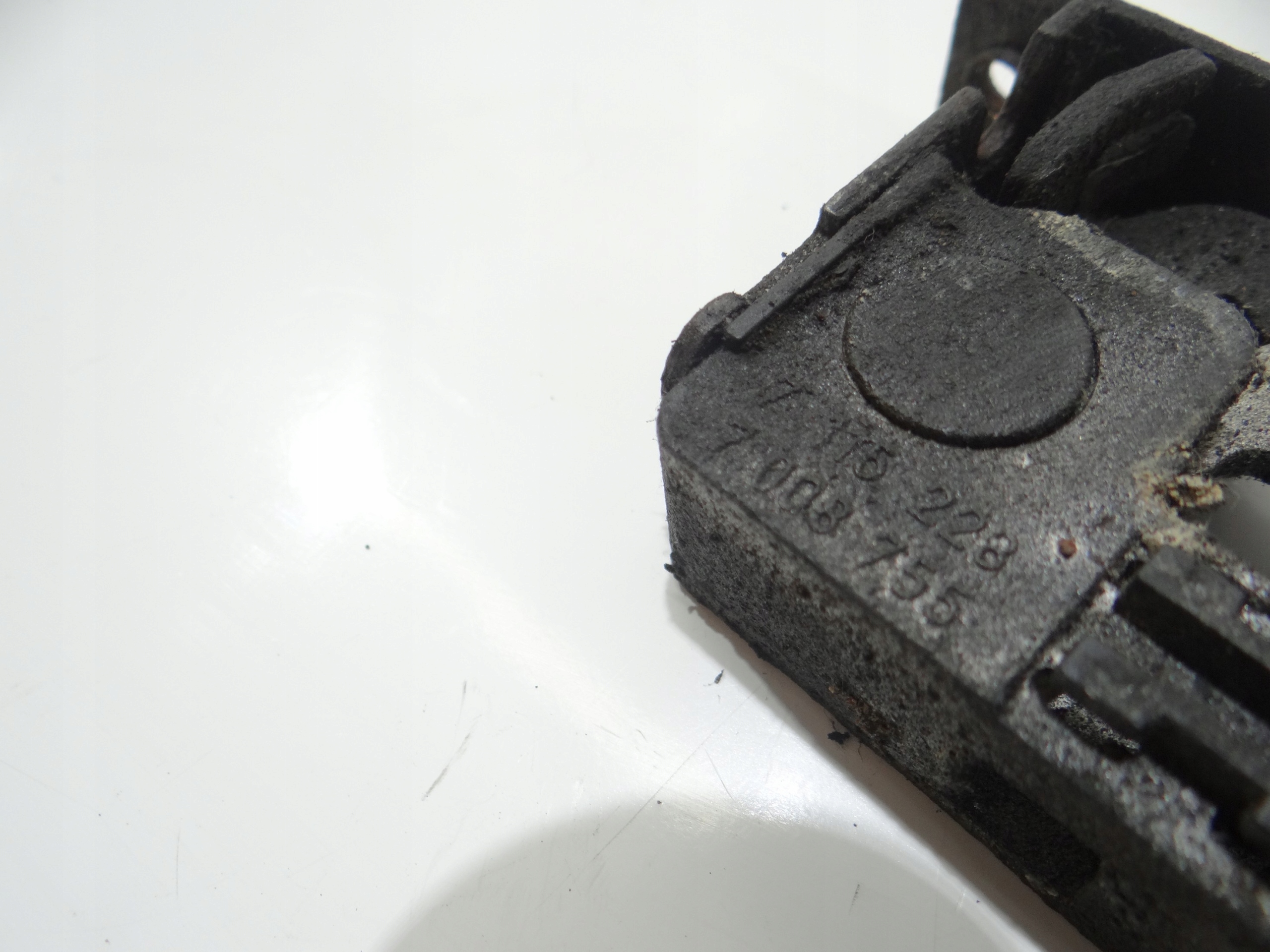 bonnet latch lock BMW X3 E83 LCI 7008755