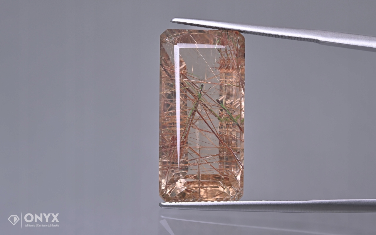 Křemen s rutilem fasetovaný oktagon 23x11,5 mm