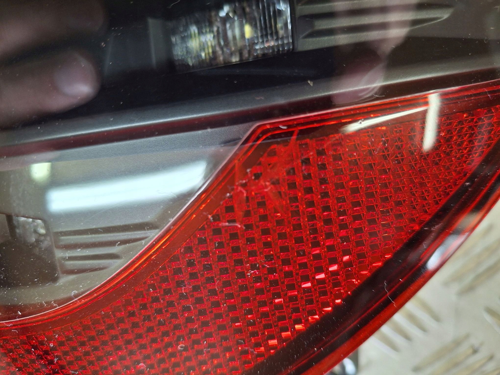 RENAULT AUSTRAL 2022 -> light light PRZECIWMGIELNE rear part left