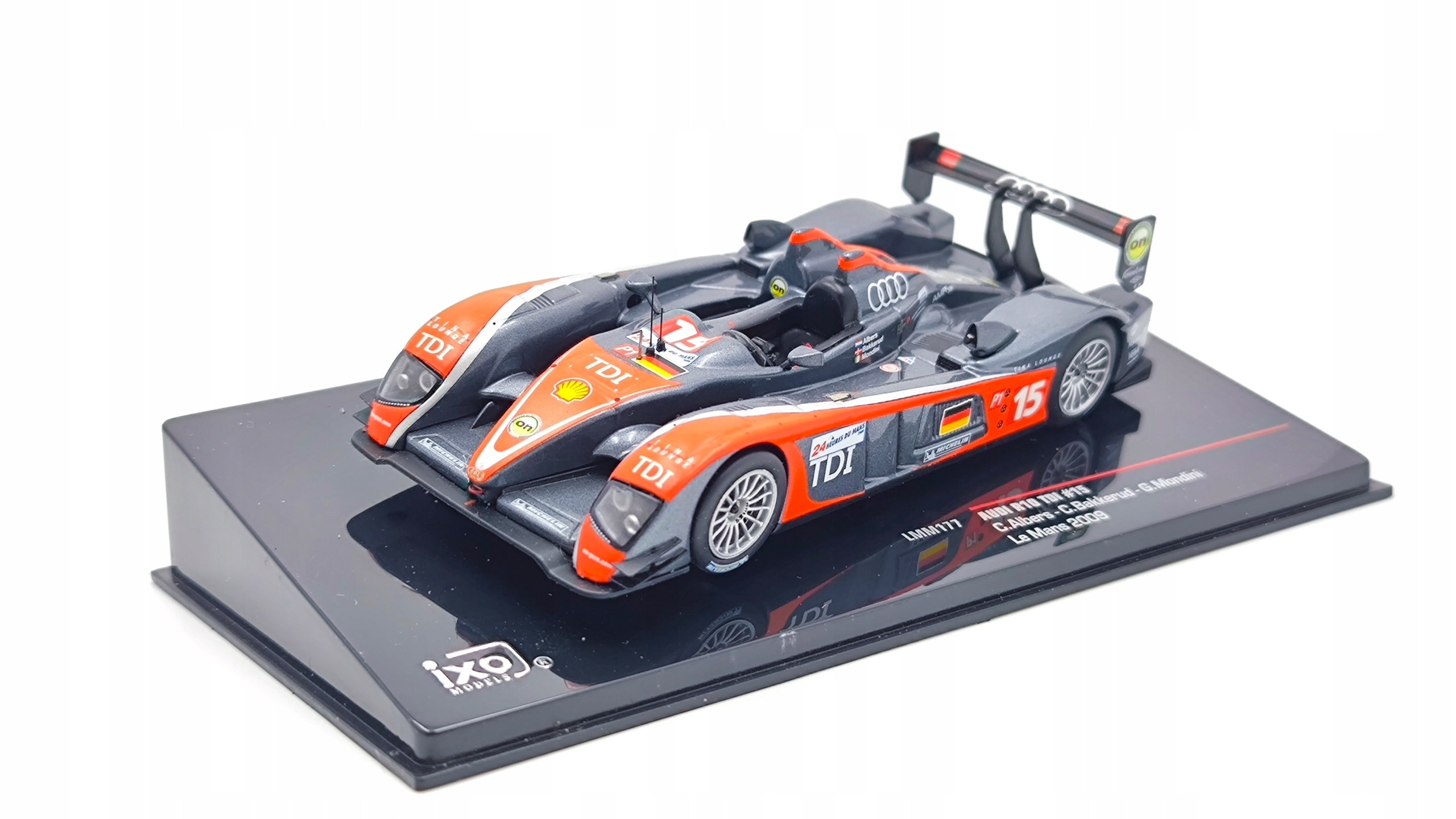Audi R10 Tdi #15 Le Mans 2009 1:43 Ixo