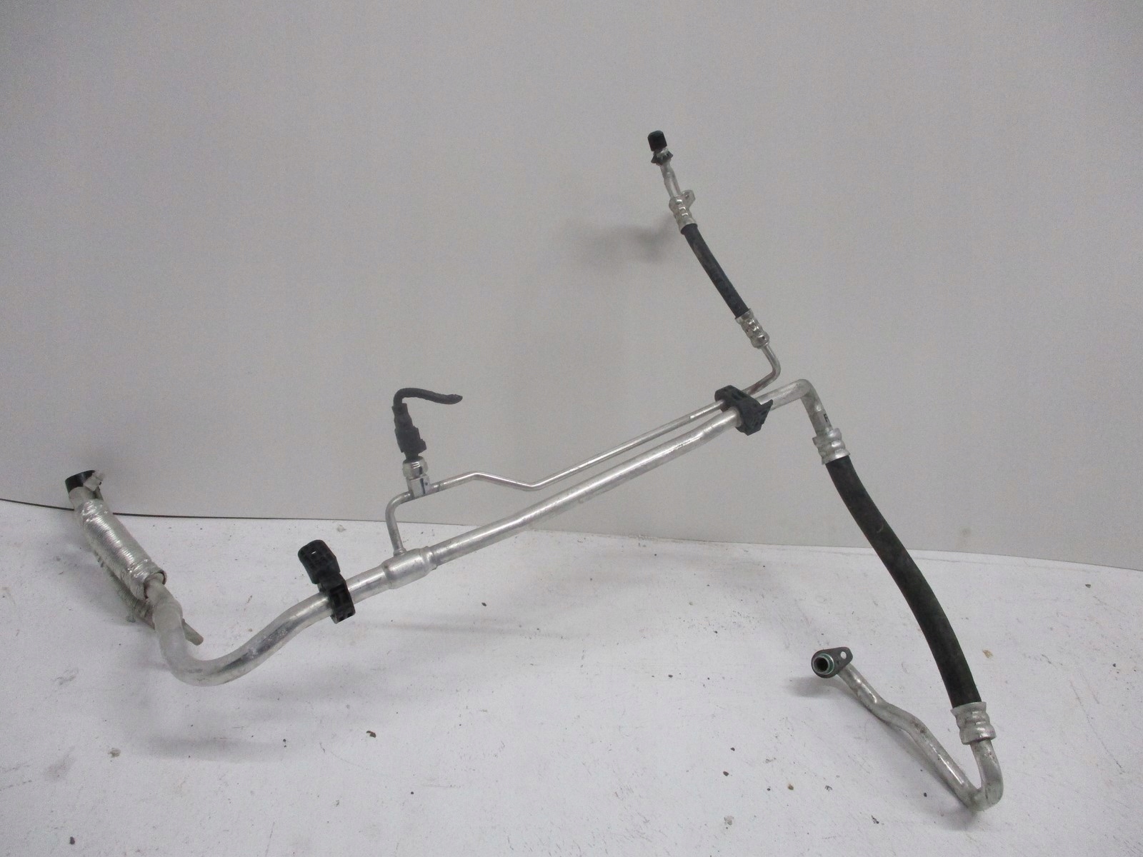 WĄŻ PRZEWÓD KLIMATYZACJI HYUNDAI TUCSON IV 4 97775-CZ000