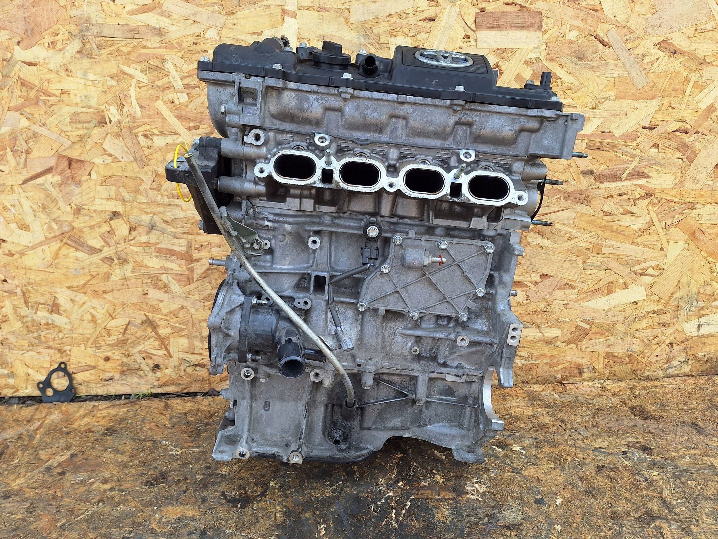 engine TOYOTA CHR C-HR 1.8 HYBRID 2ZR 16
