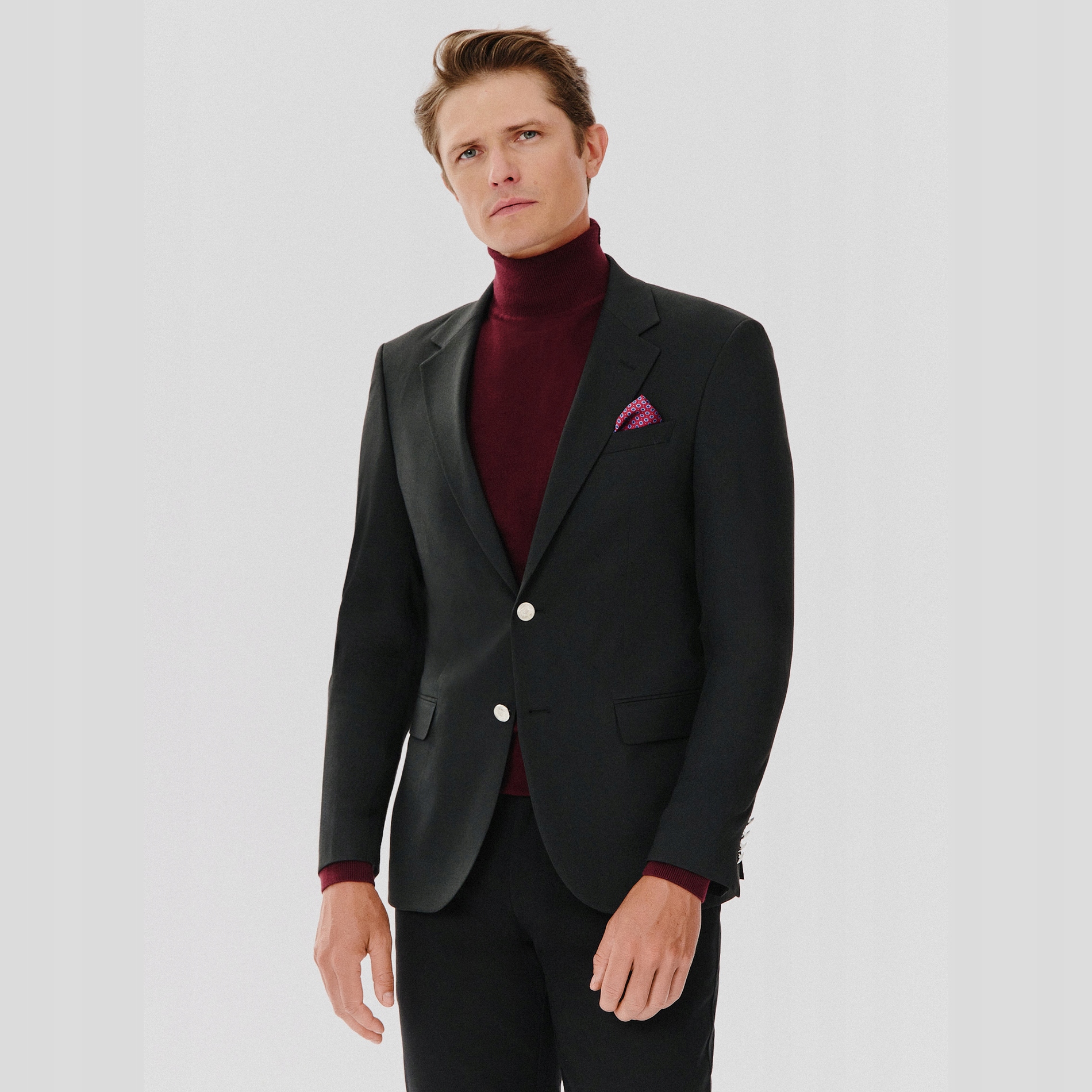 Pánské černé sako se stříbrnými knoflíky Pako Lorente vel 50